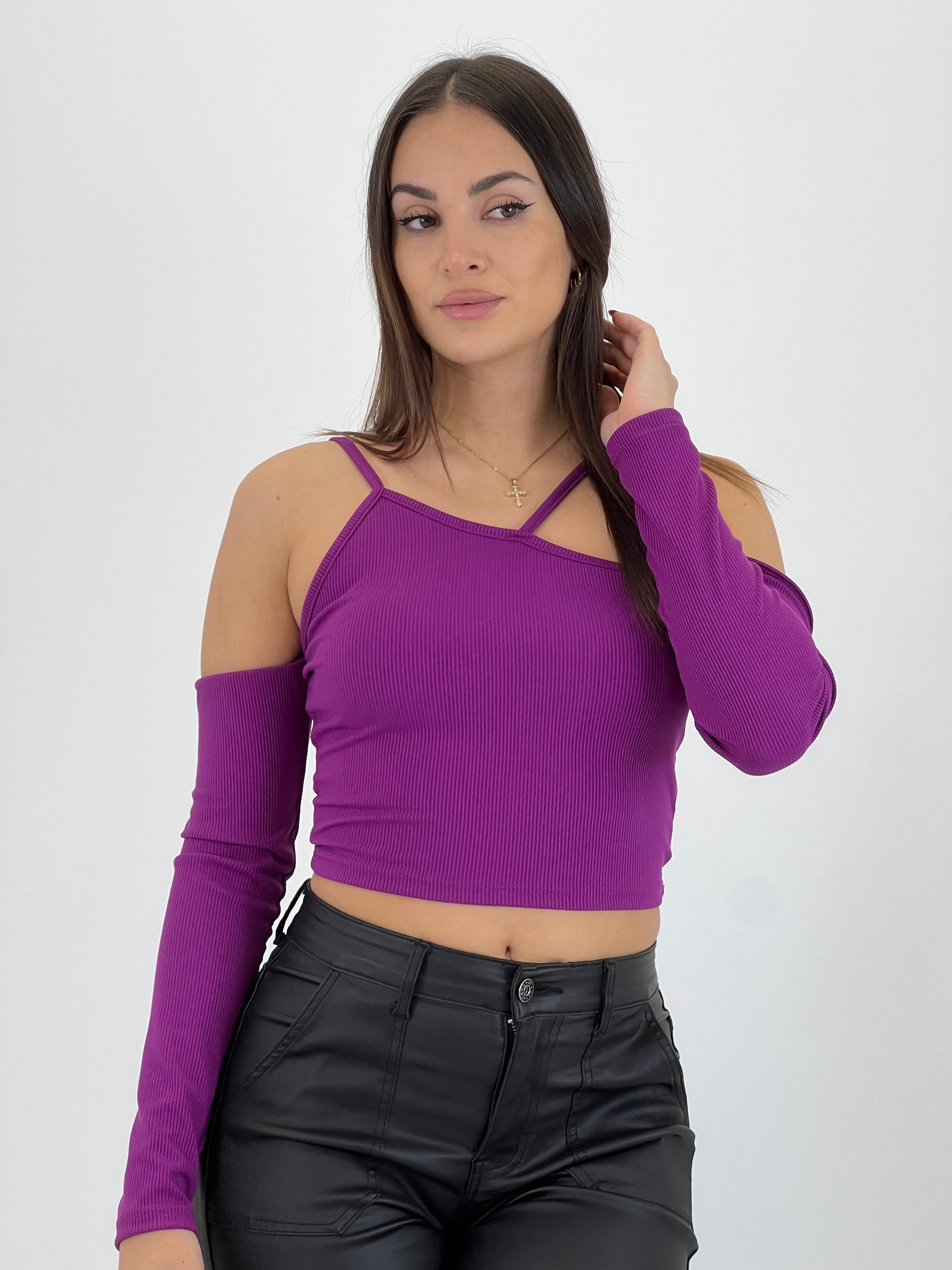 Asymmetrical ribbed crop top