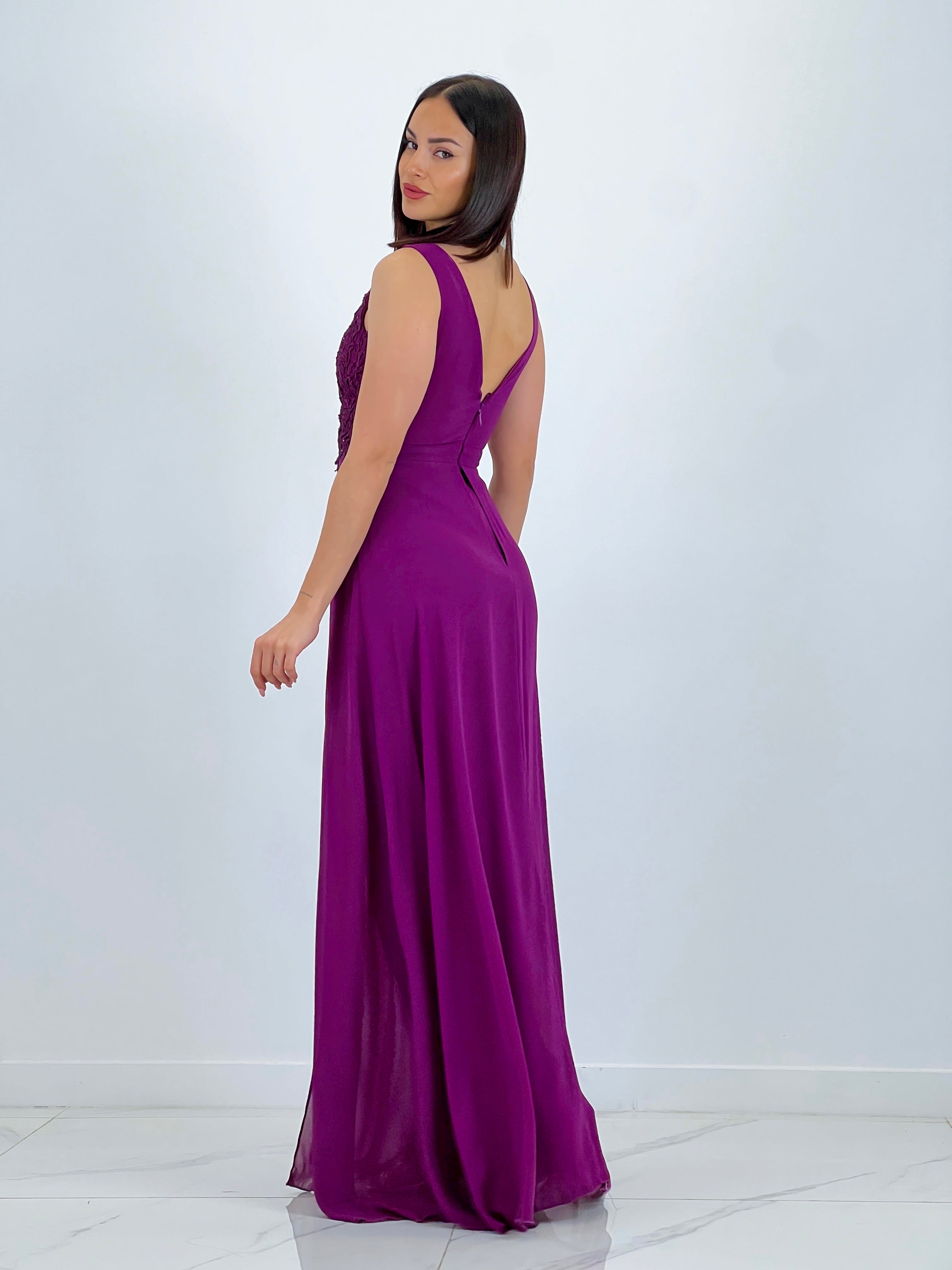 Mono con capa pedrería Inés