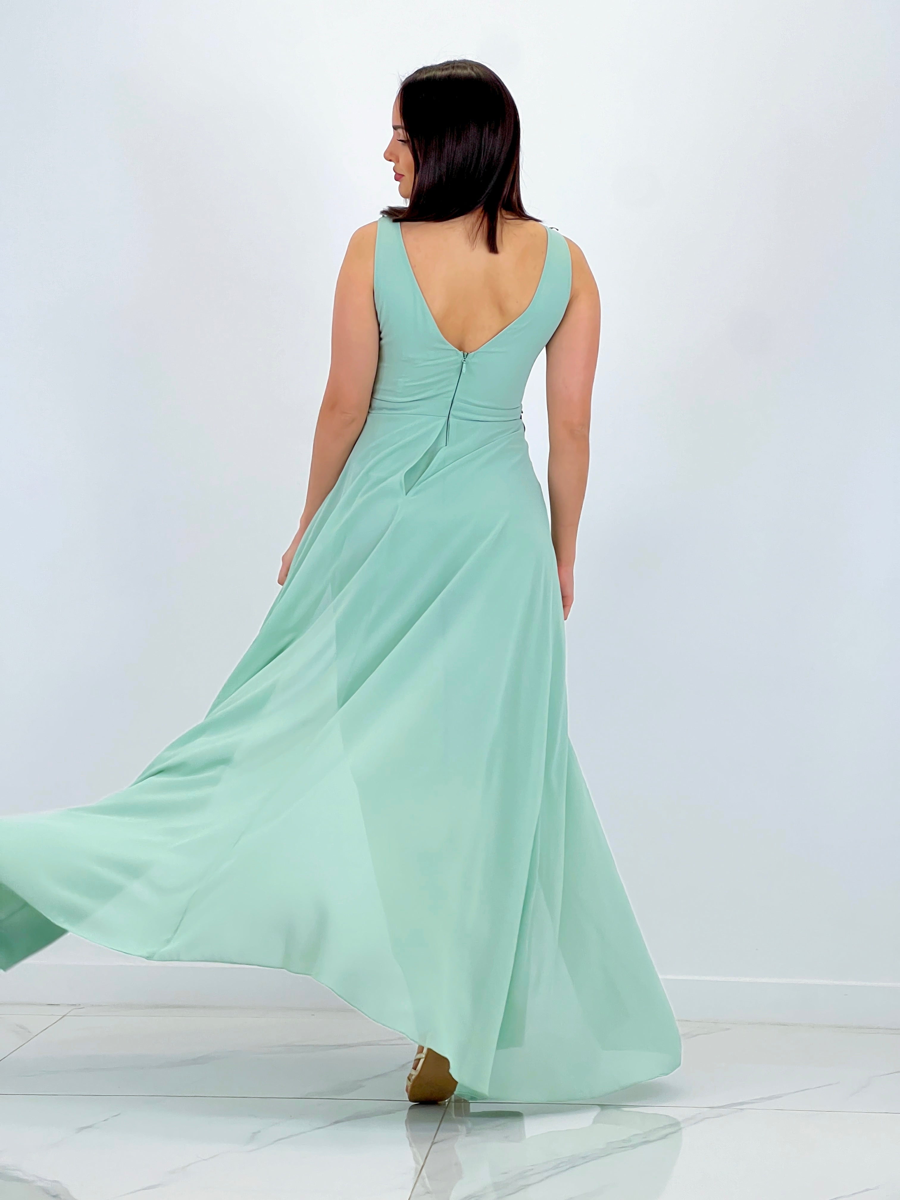 Mono con capa pedrería Inés