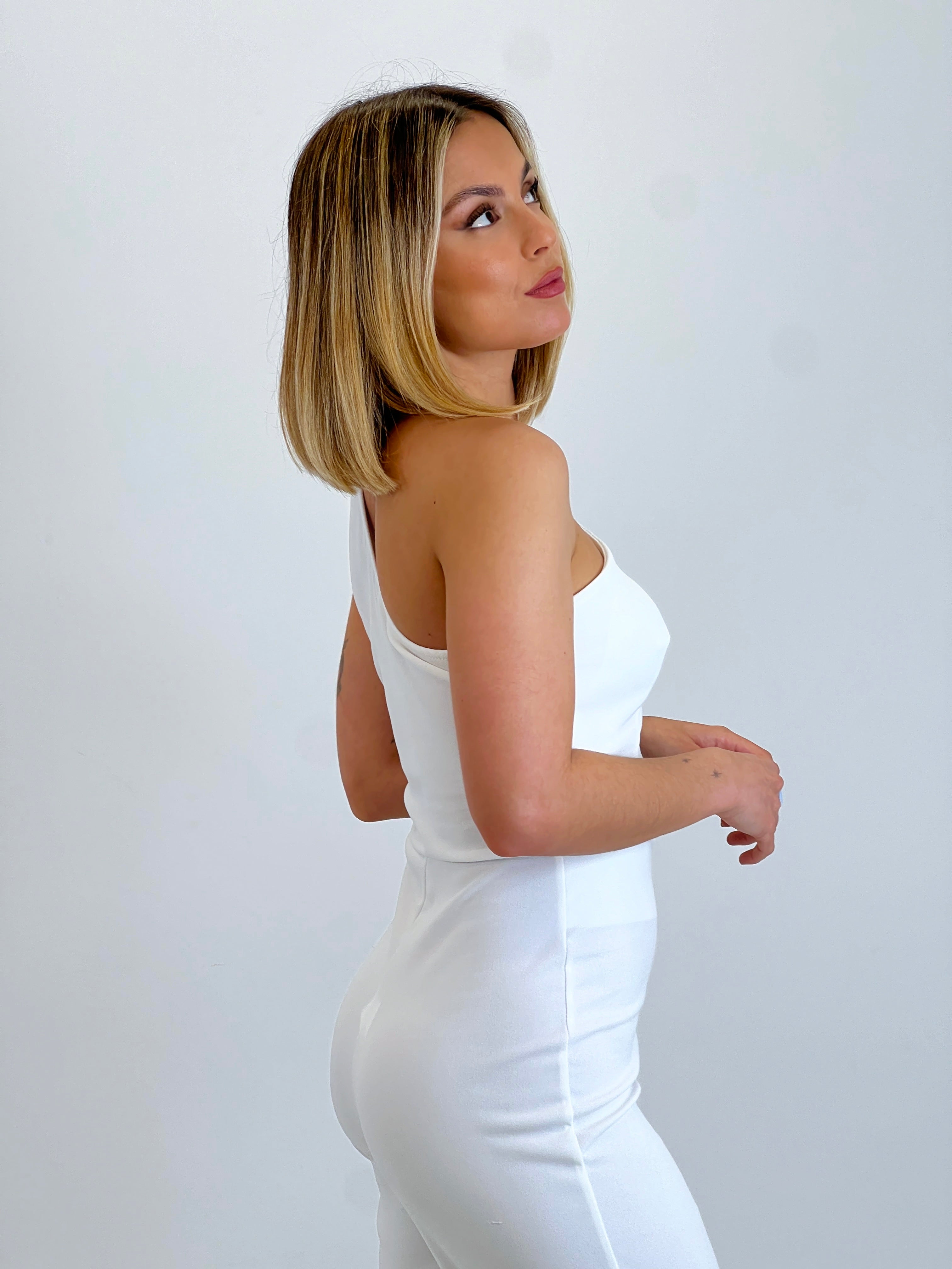 Mono asimètric amb tall