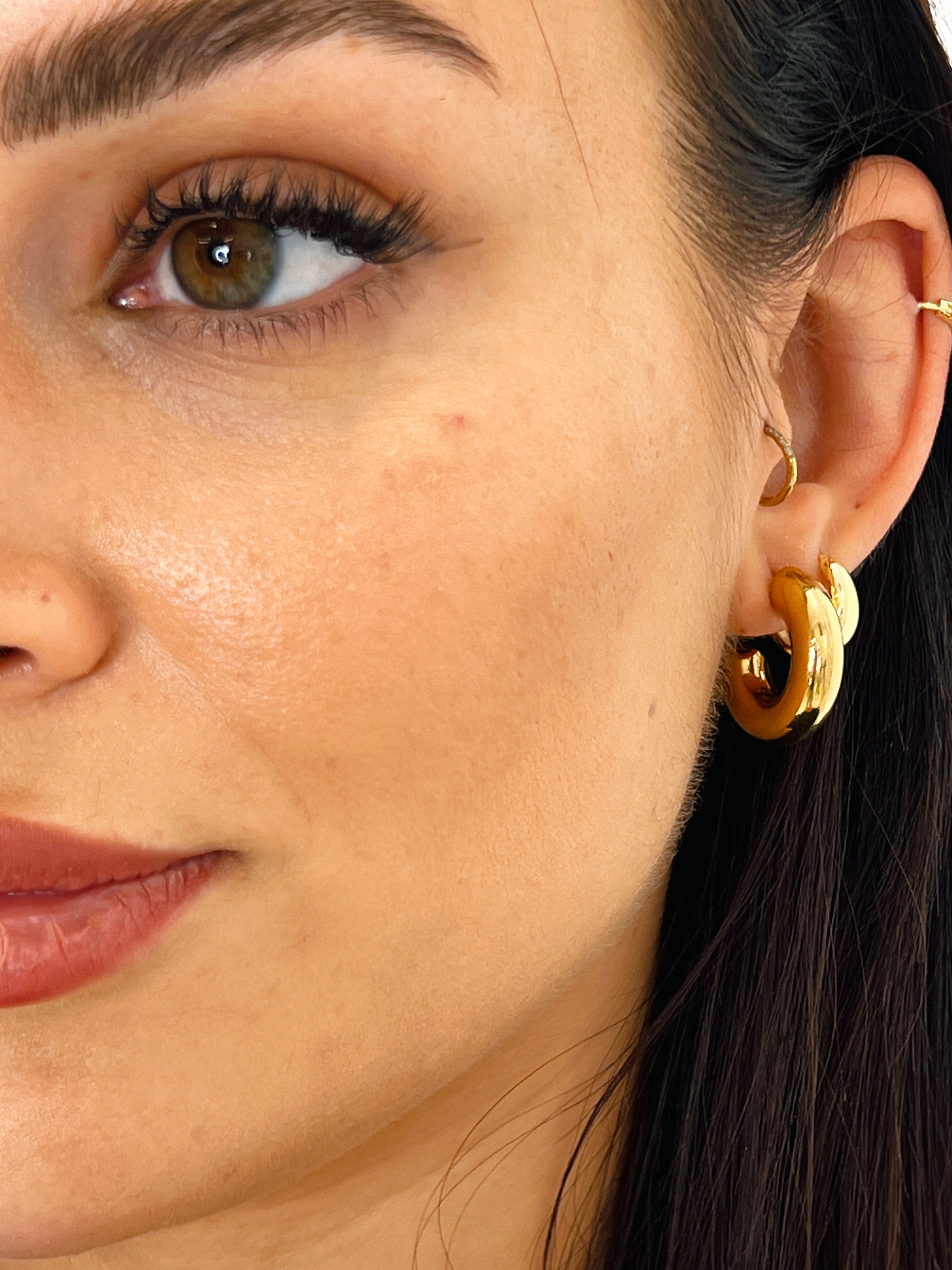 Medium thick hoop earrings