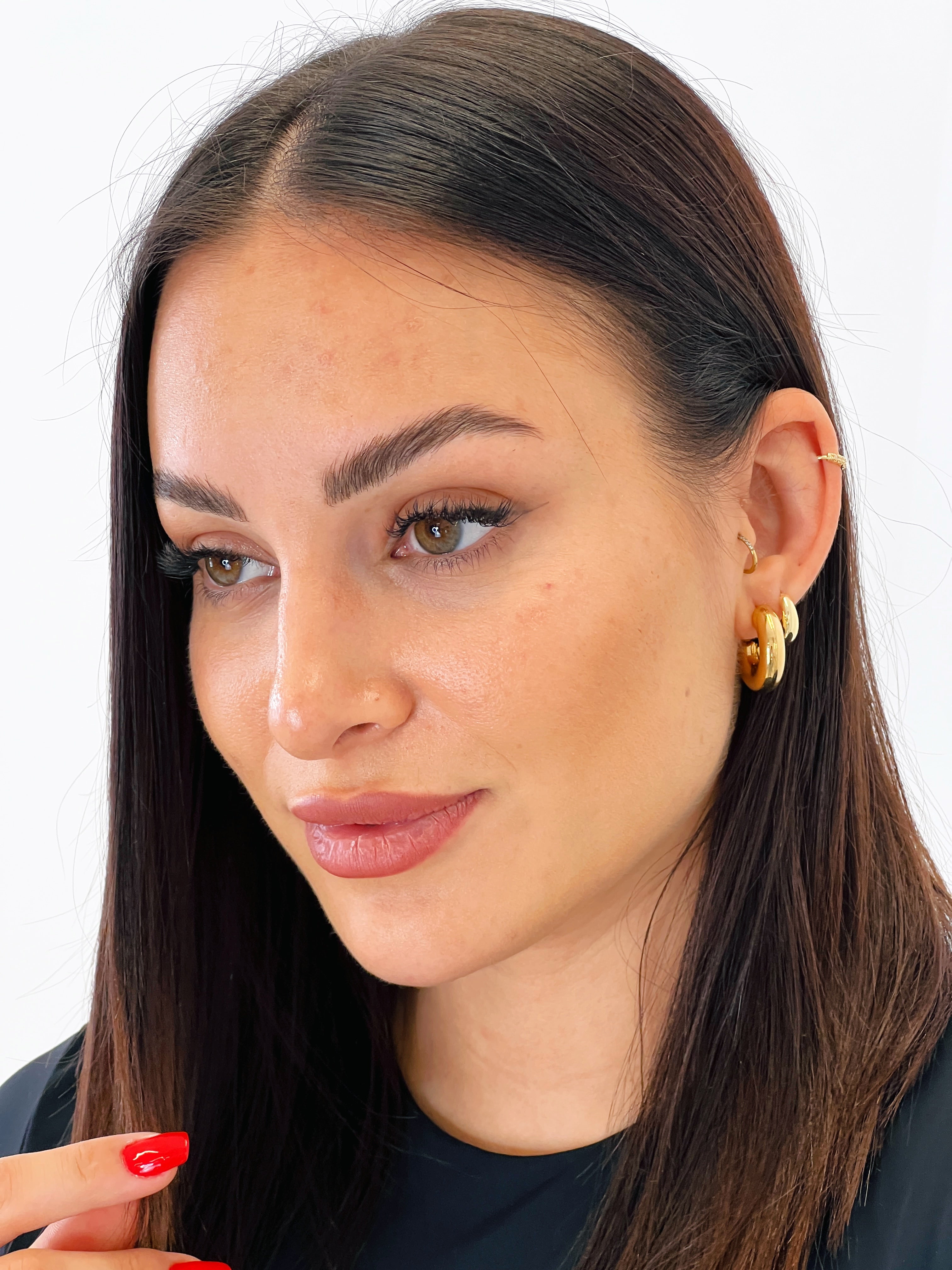 Medium thick hoop earrings