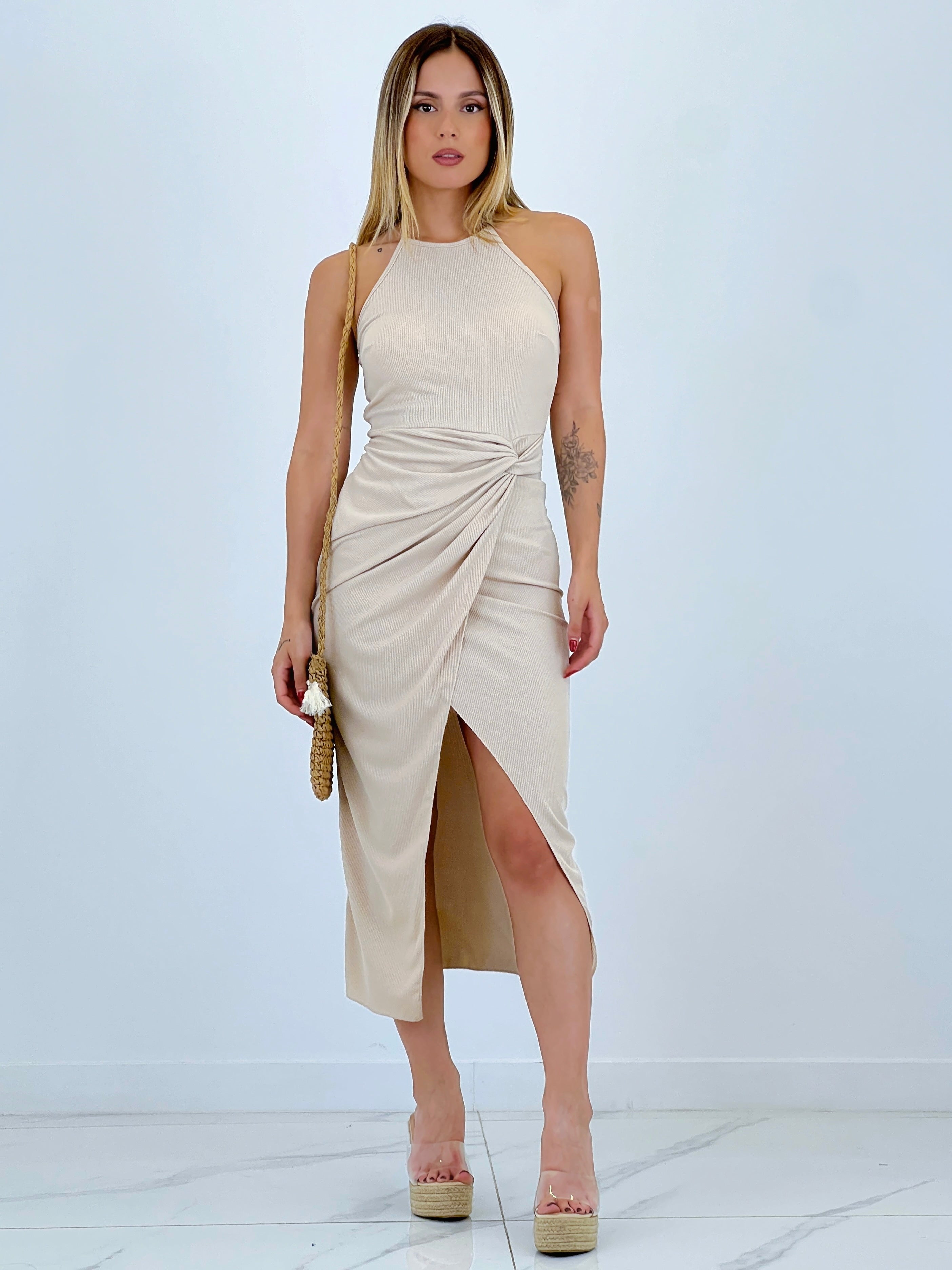 Ribbed halter dress with knot