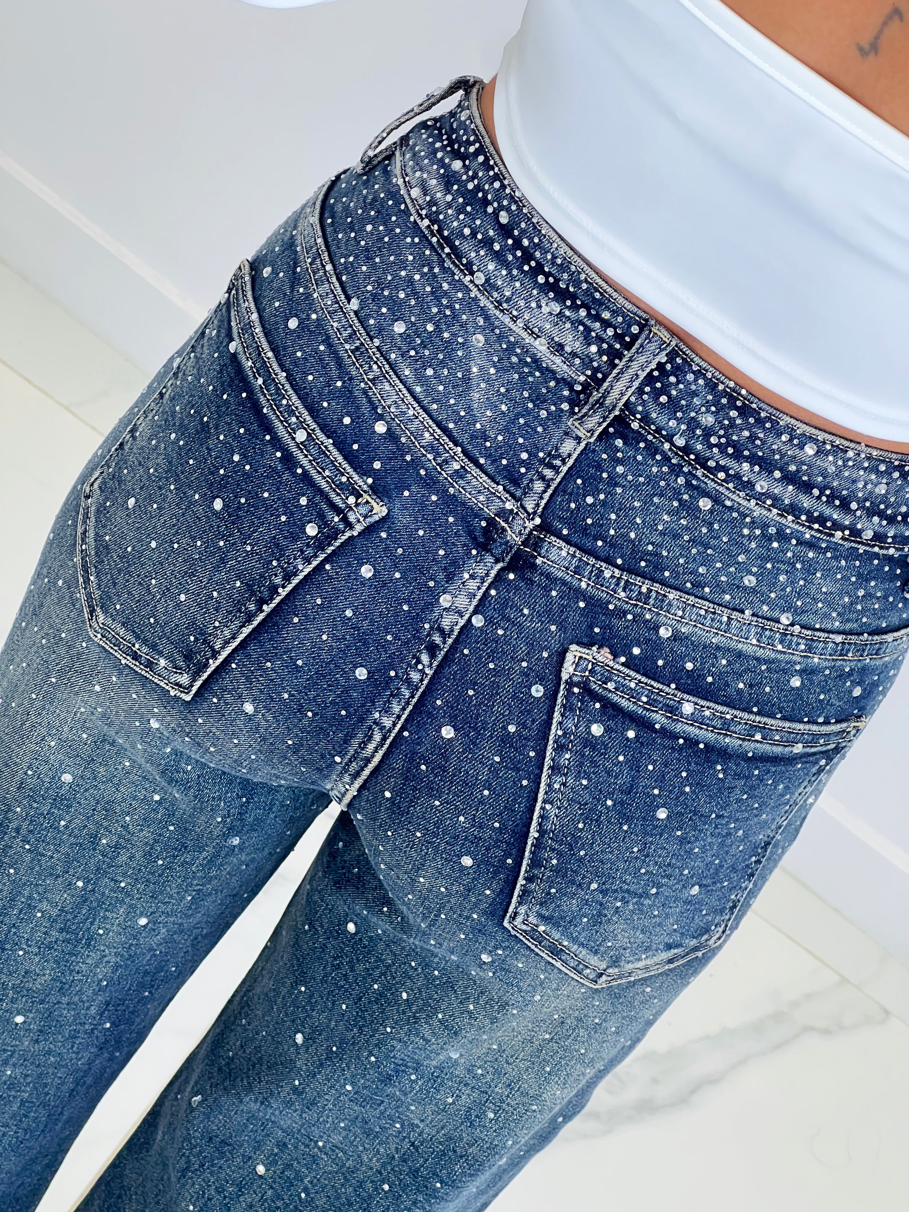 Wide leg jeans with shiny waistband