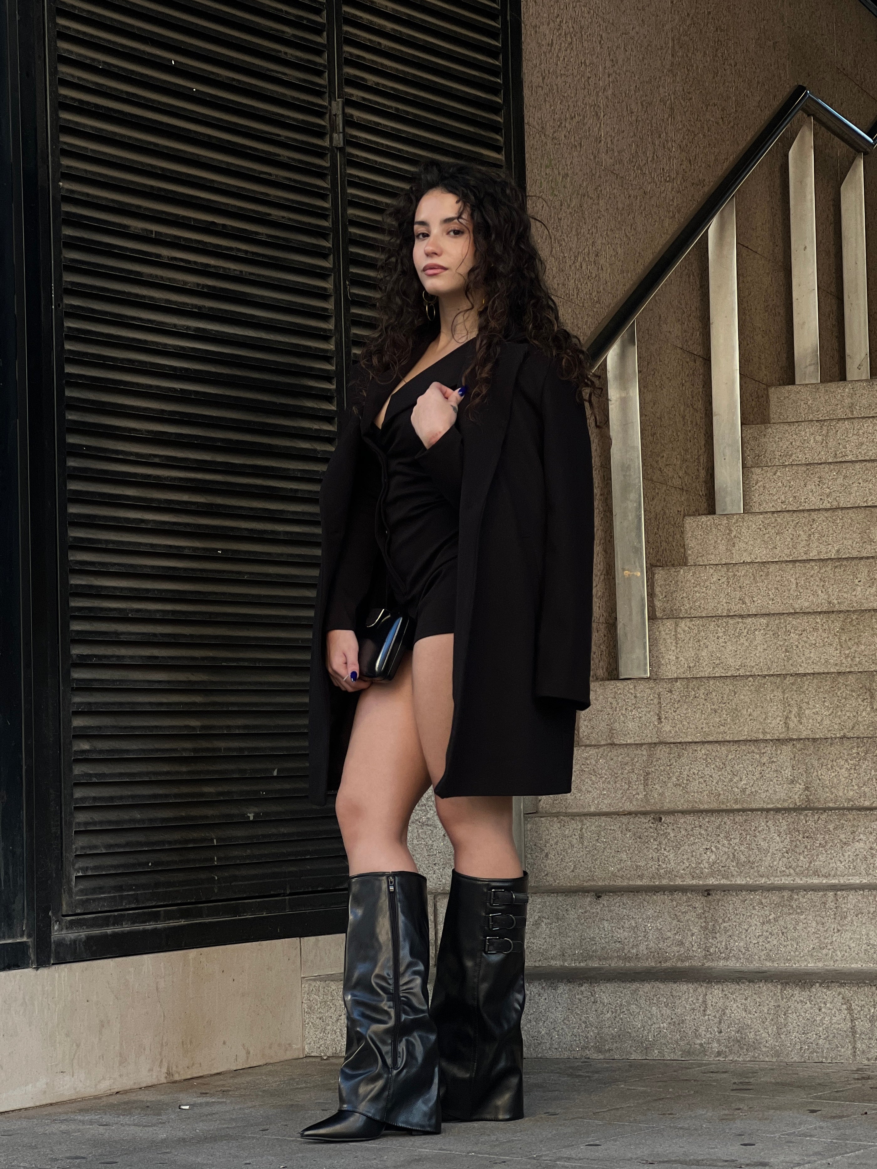 Mono short corte americana