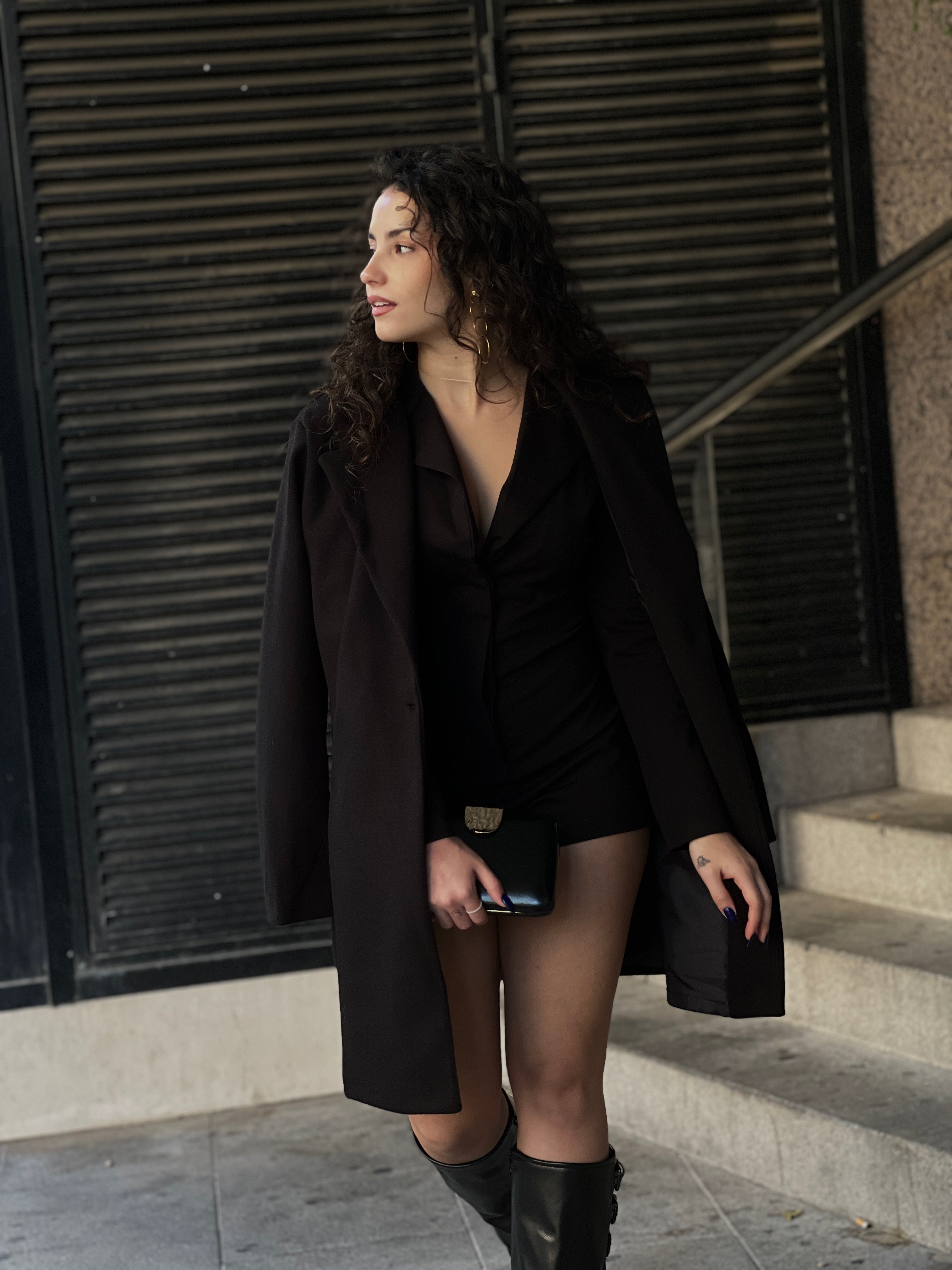 Mono short corte americana