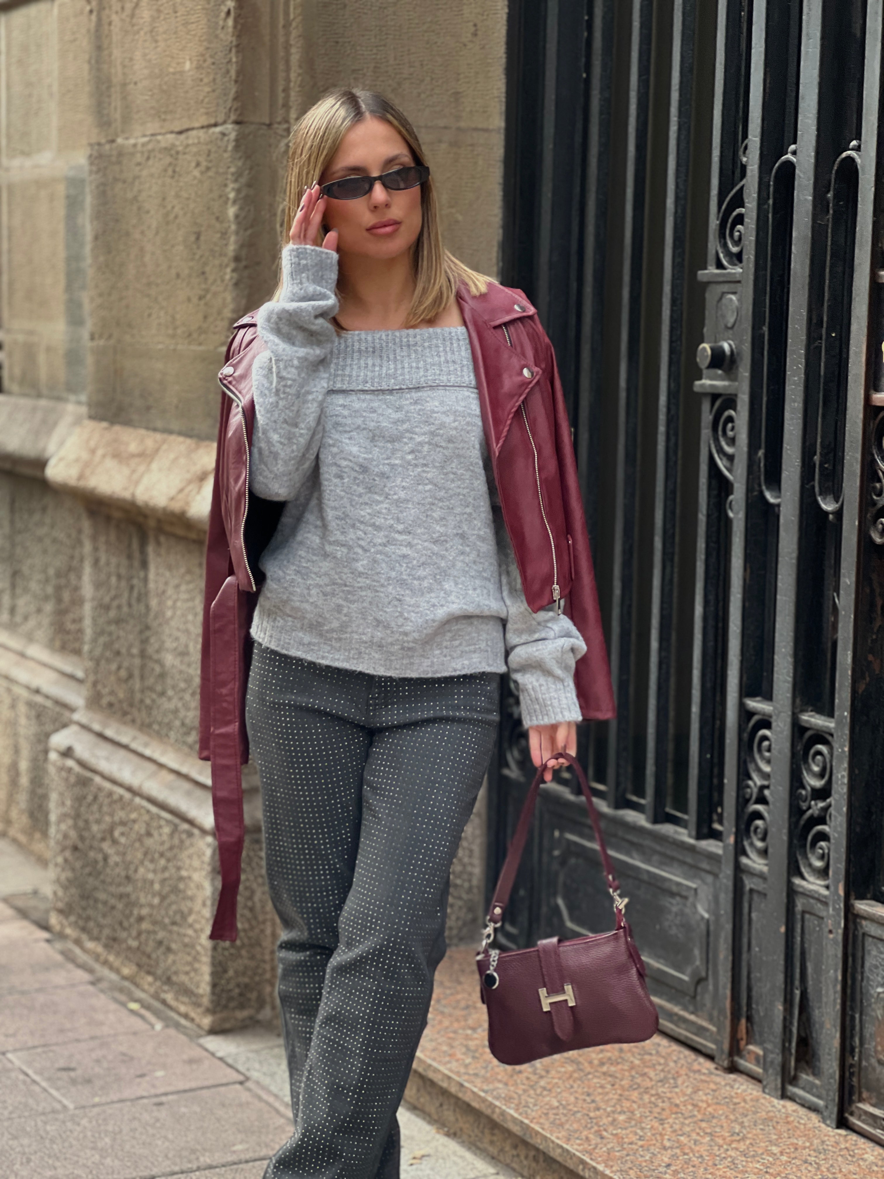 Thick boat neck sweater