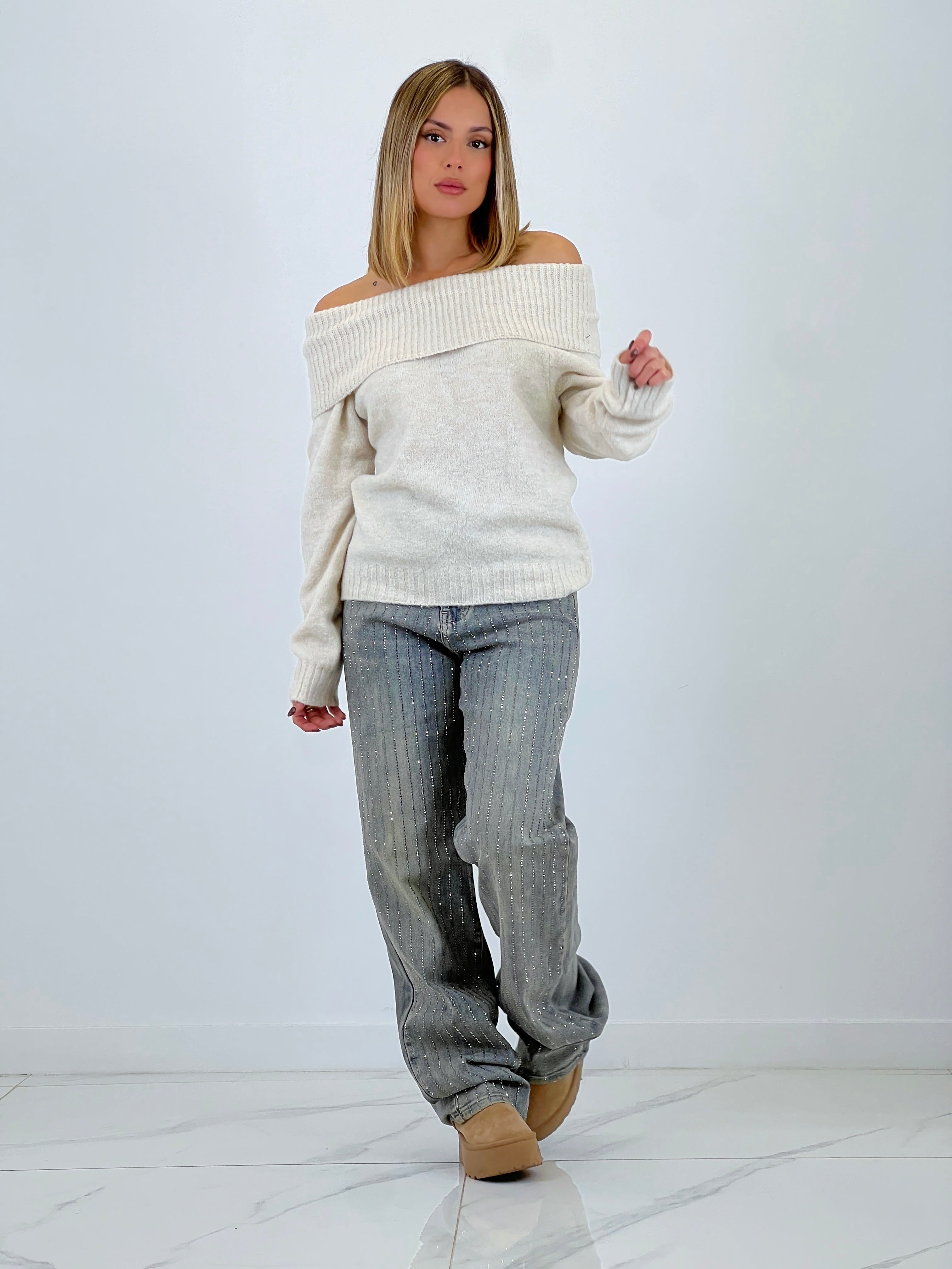 Thick boat neck sweater
