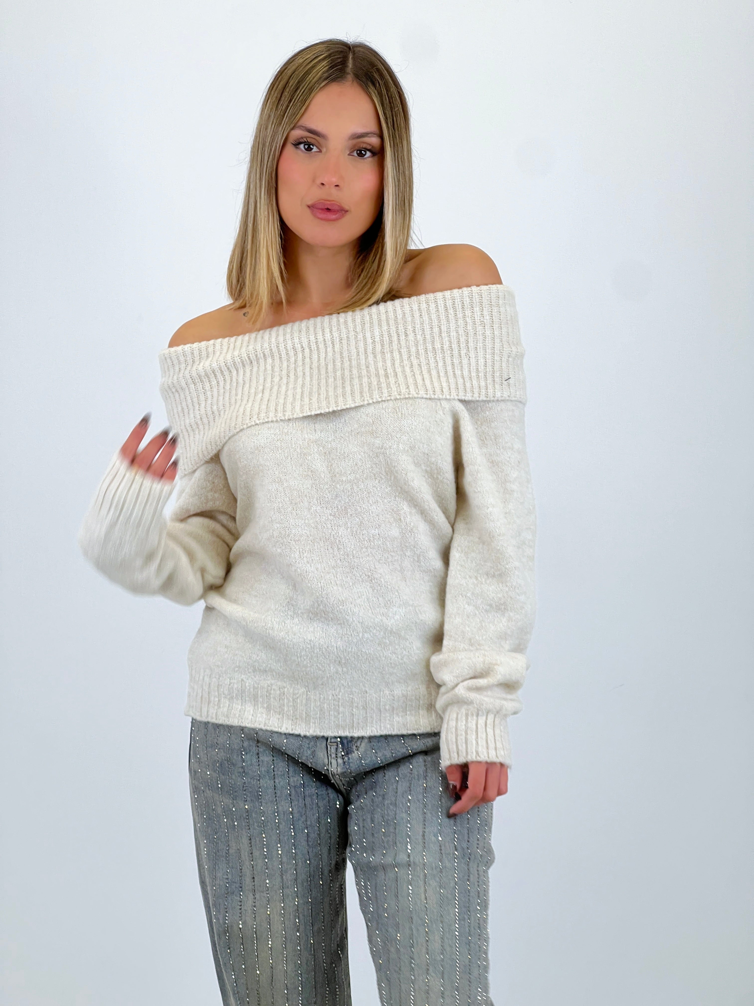 Thick boat neck sweater