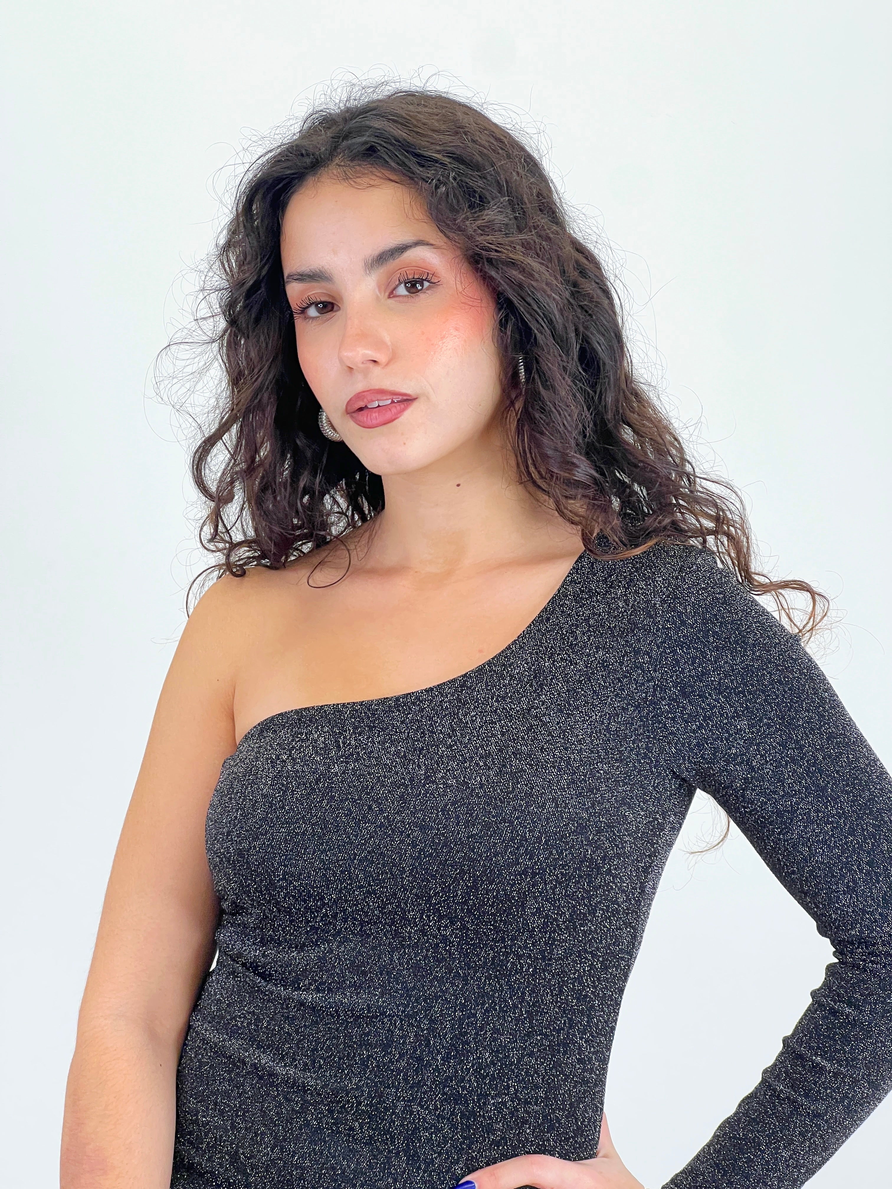 Short asymmetrical lurex dress