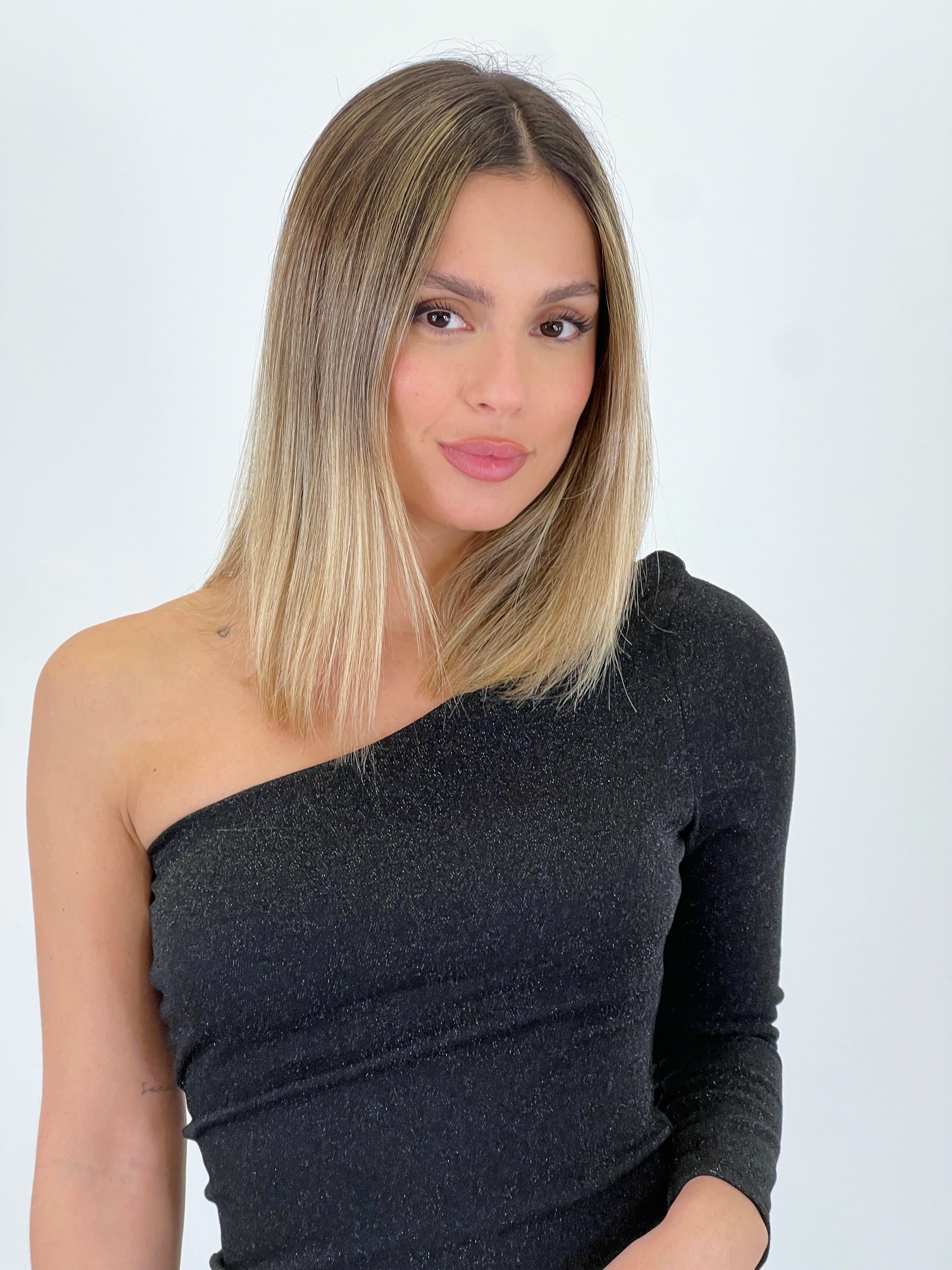 Short asymmetrical lurex dress