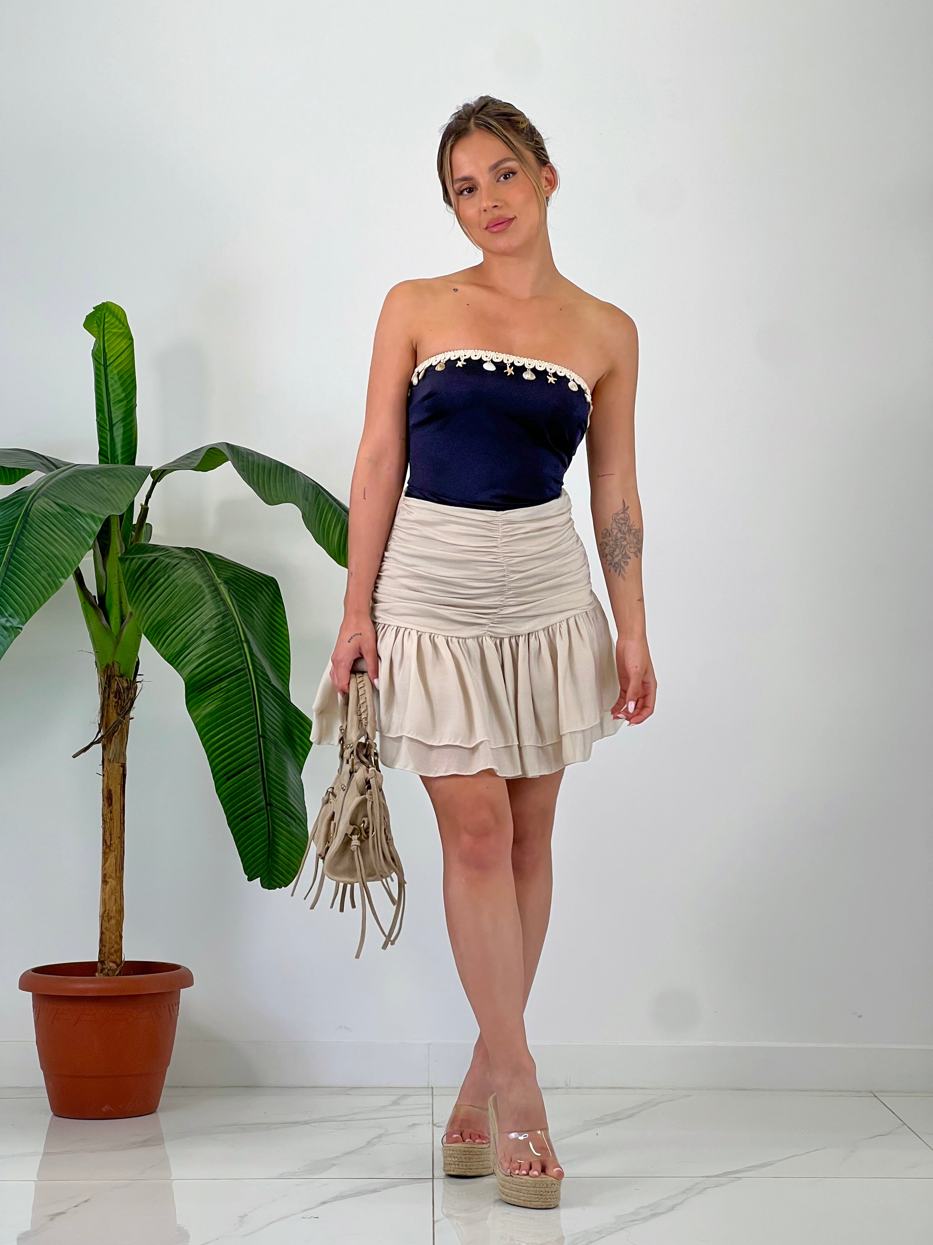 Faldilla frunzida amb volants de tul