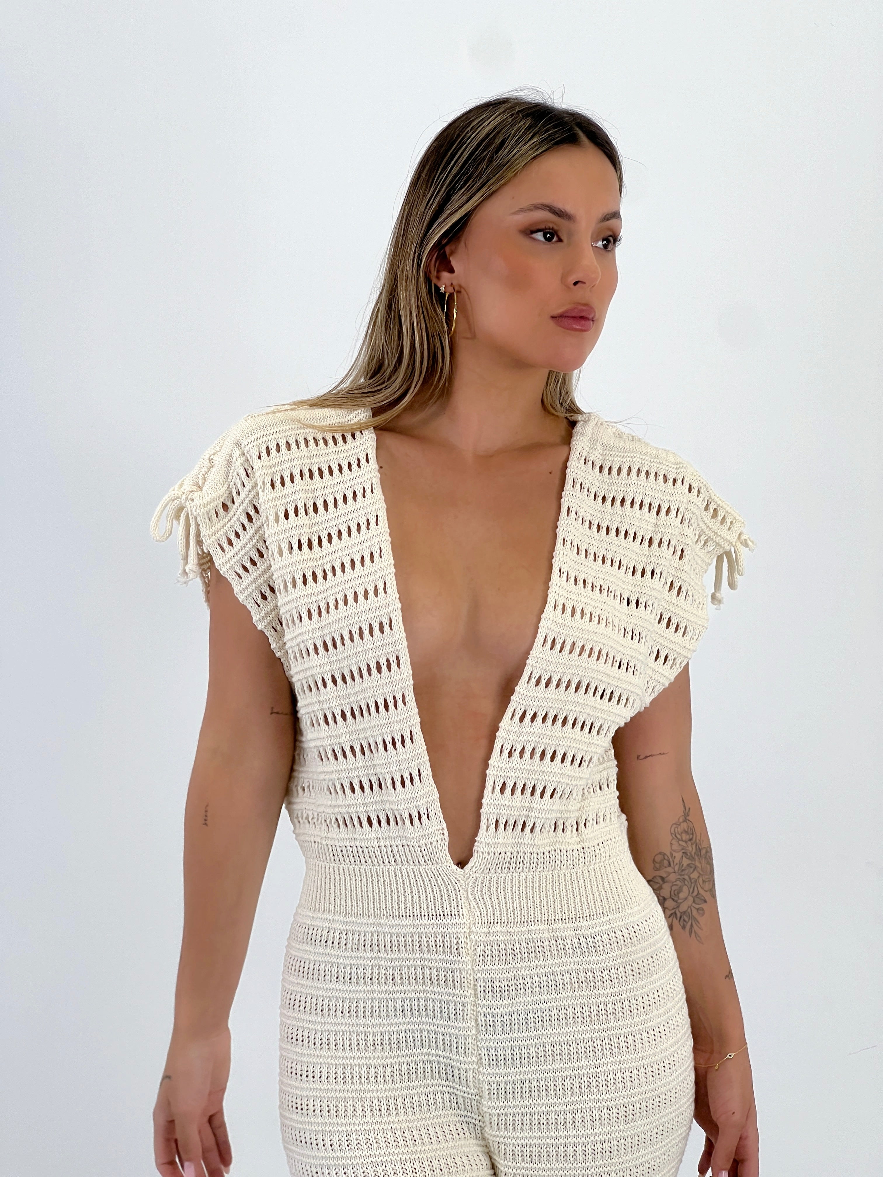 Mono crochet flare
