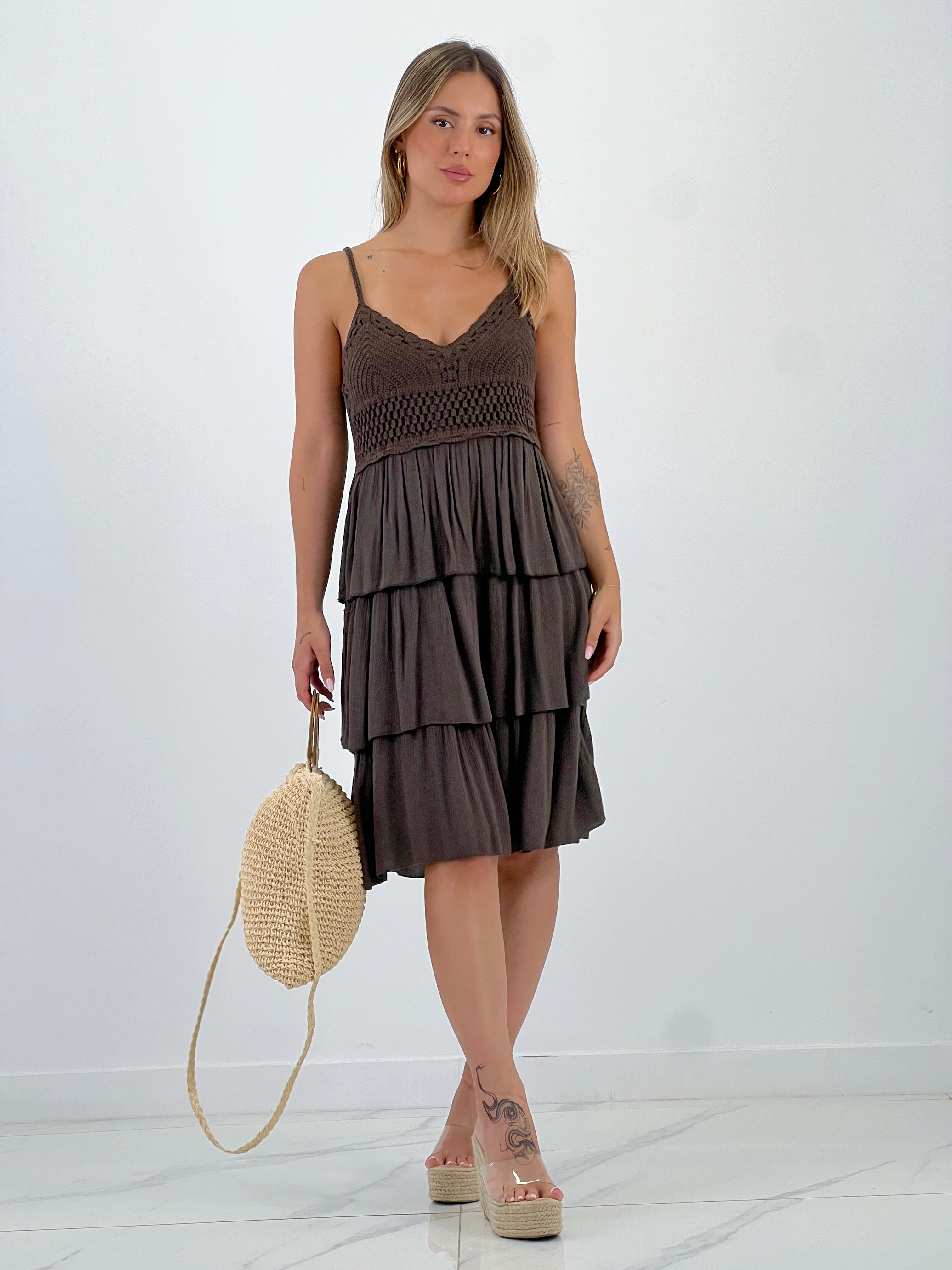 Vestido crochet volantes