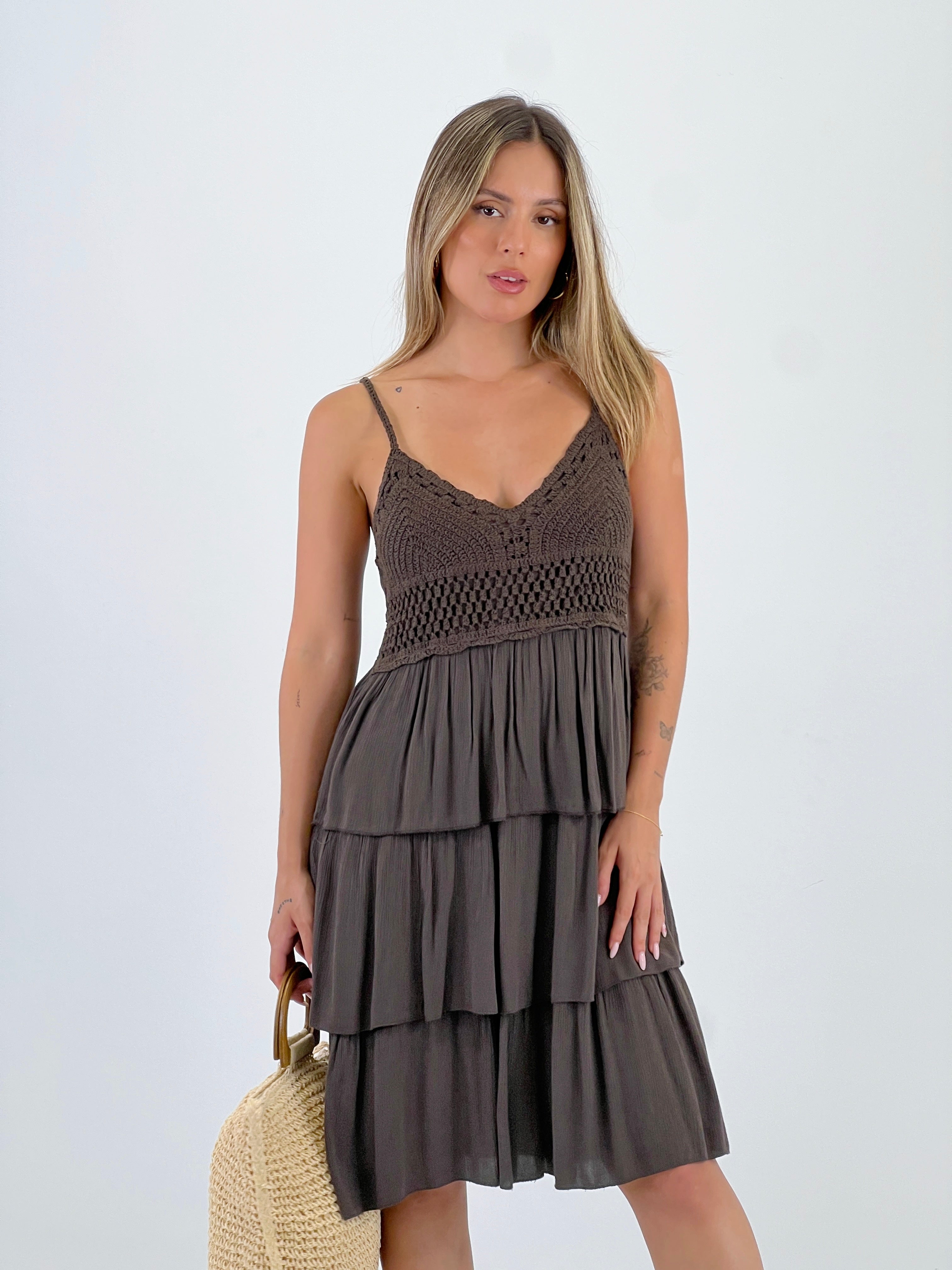 Vestido crochet volantes