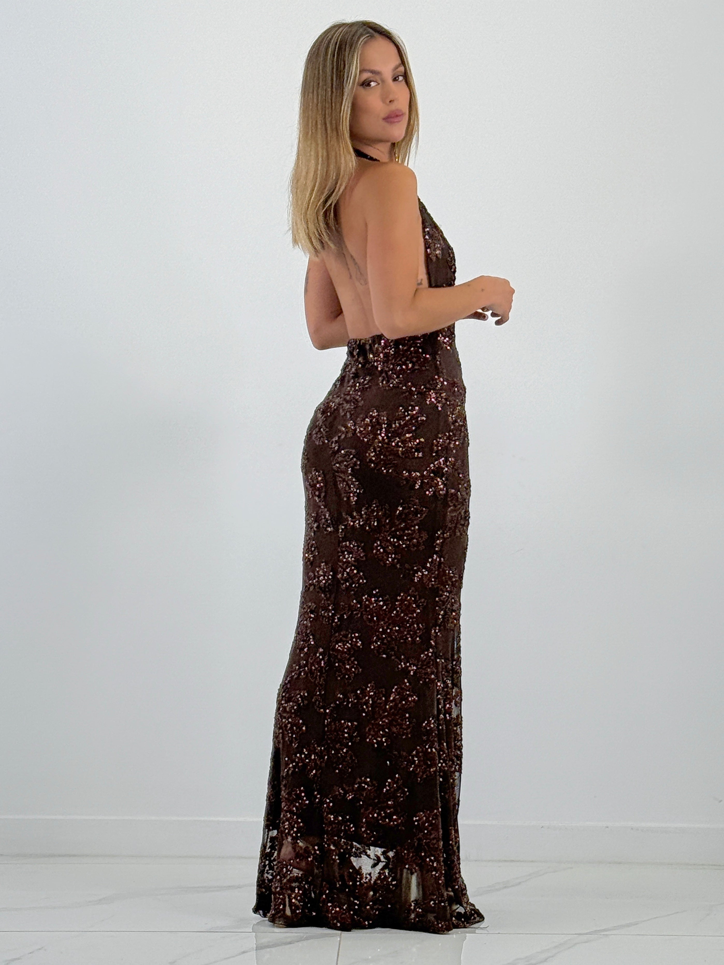 Vestit brodats lluentons