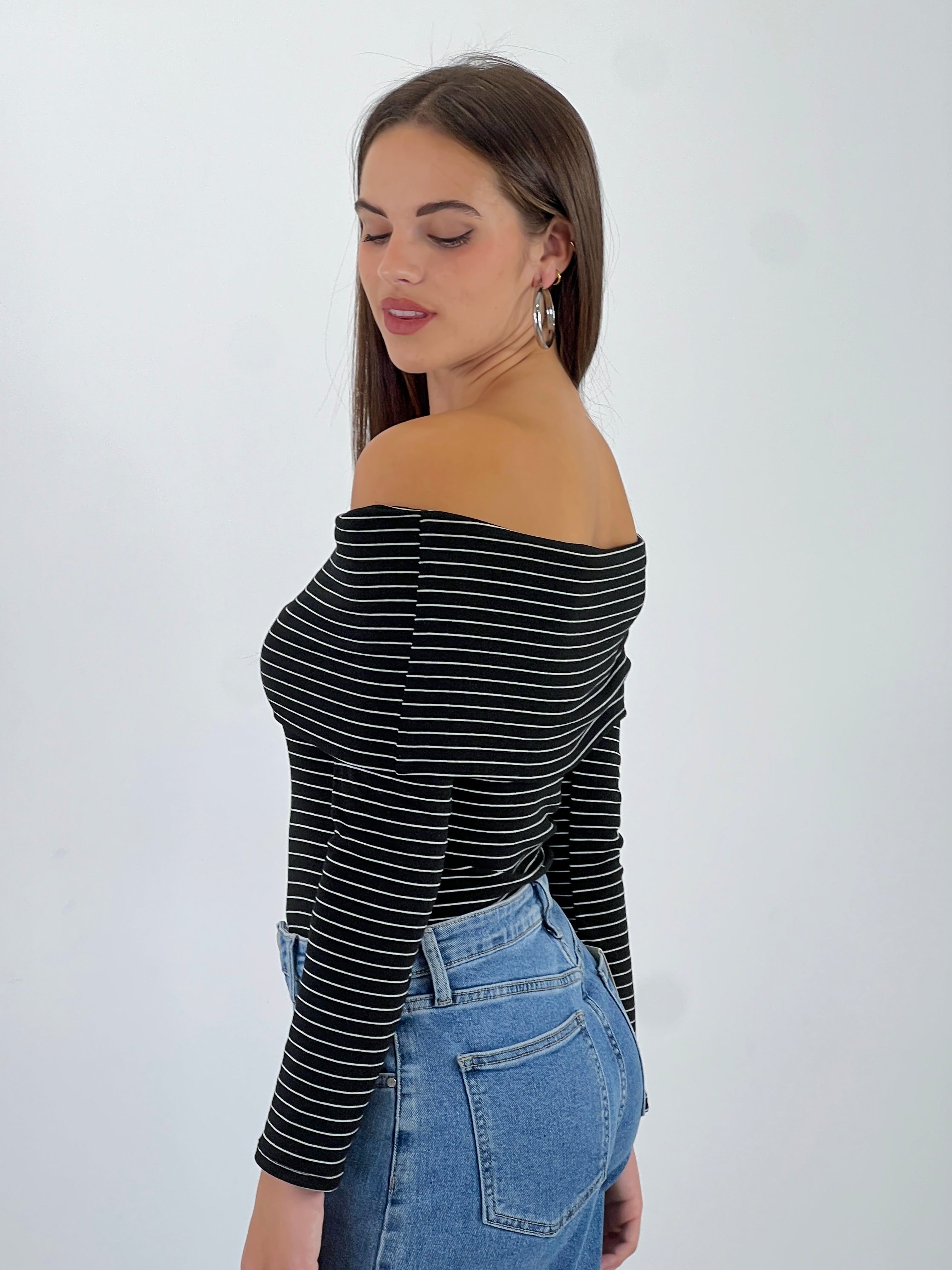 Boat neck striped jersey