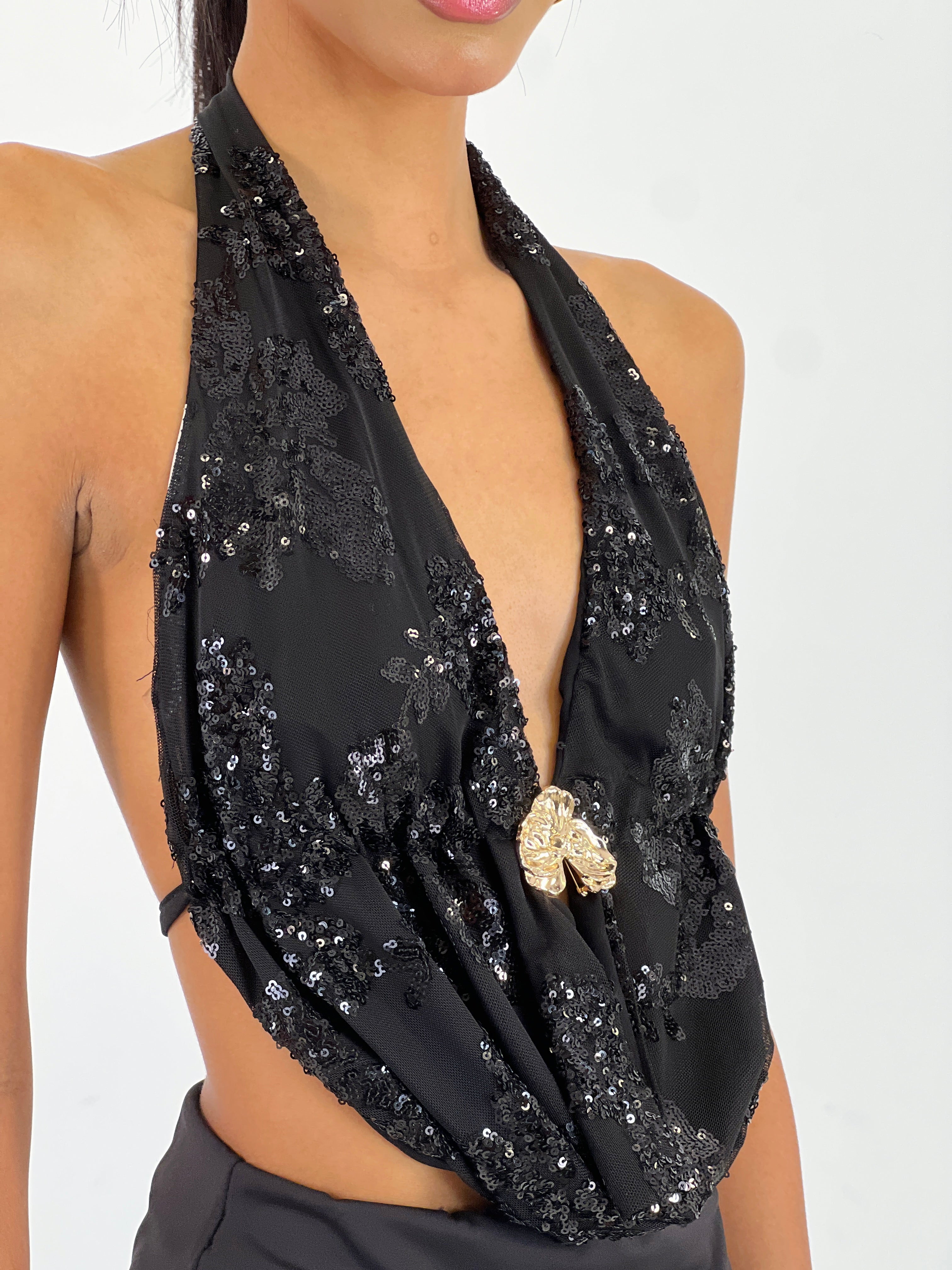Top halter embroidered sequins