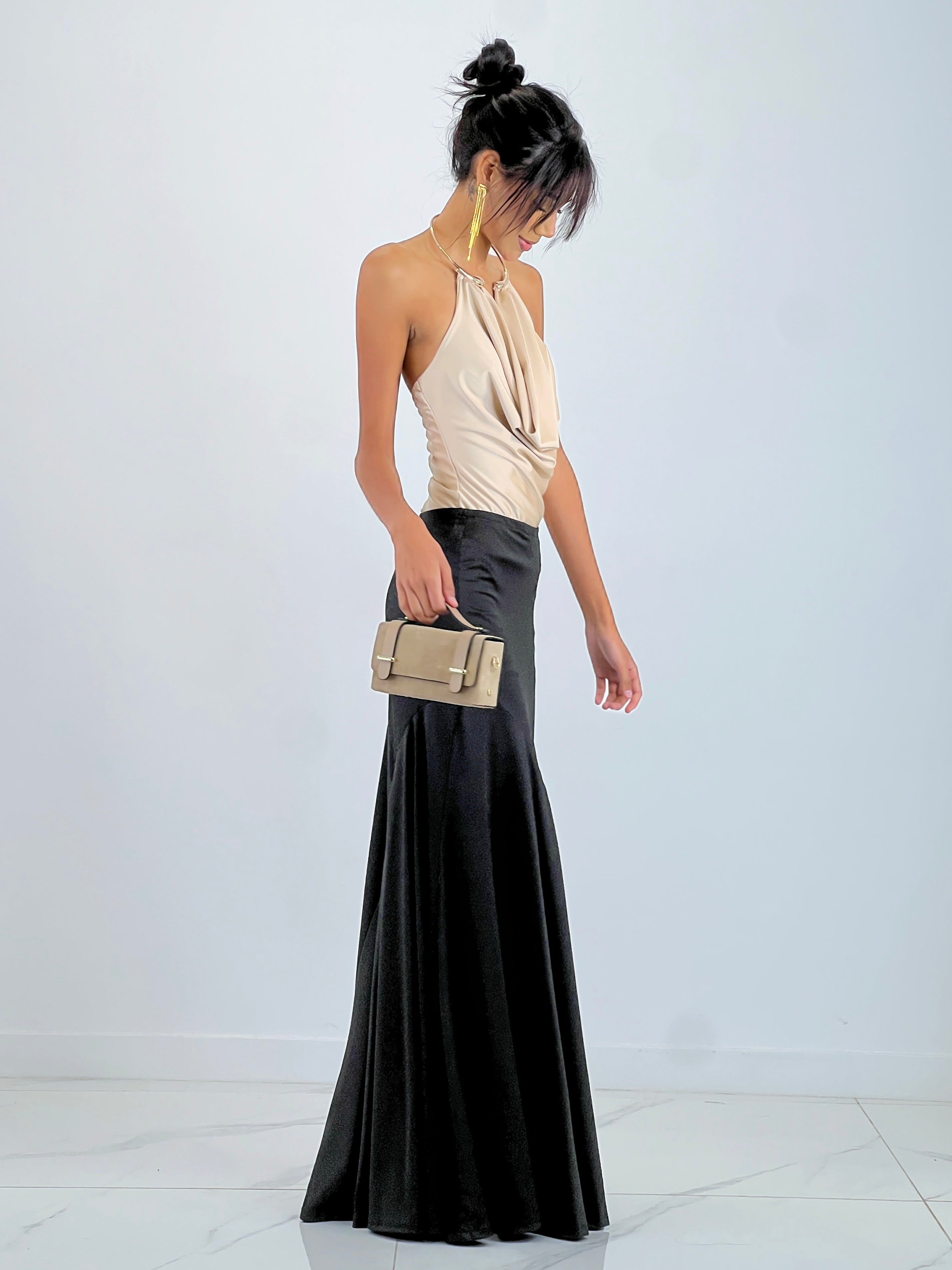 Body drapeado choker