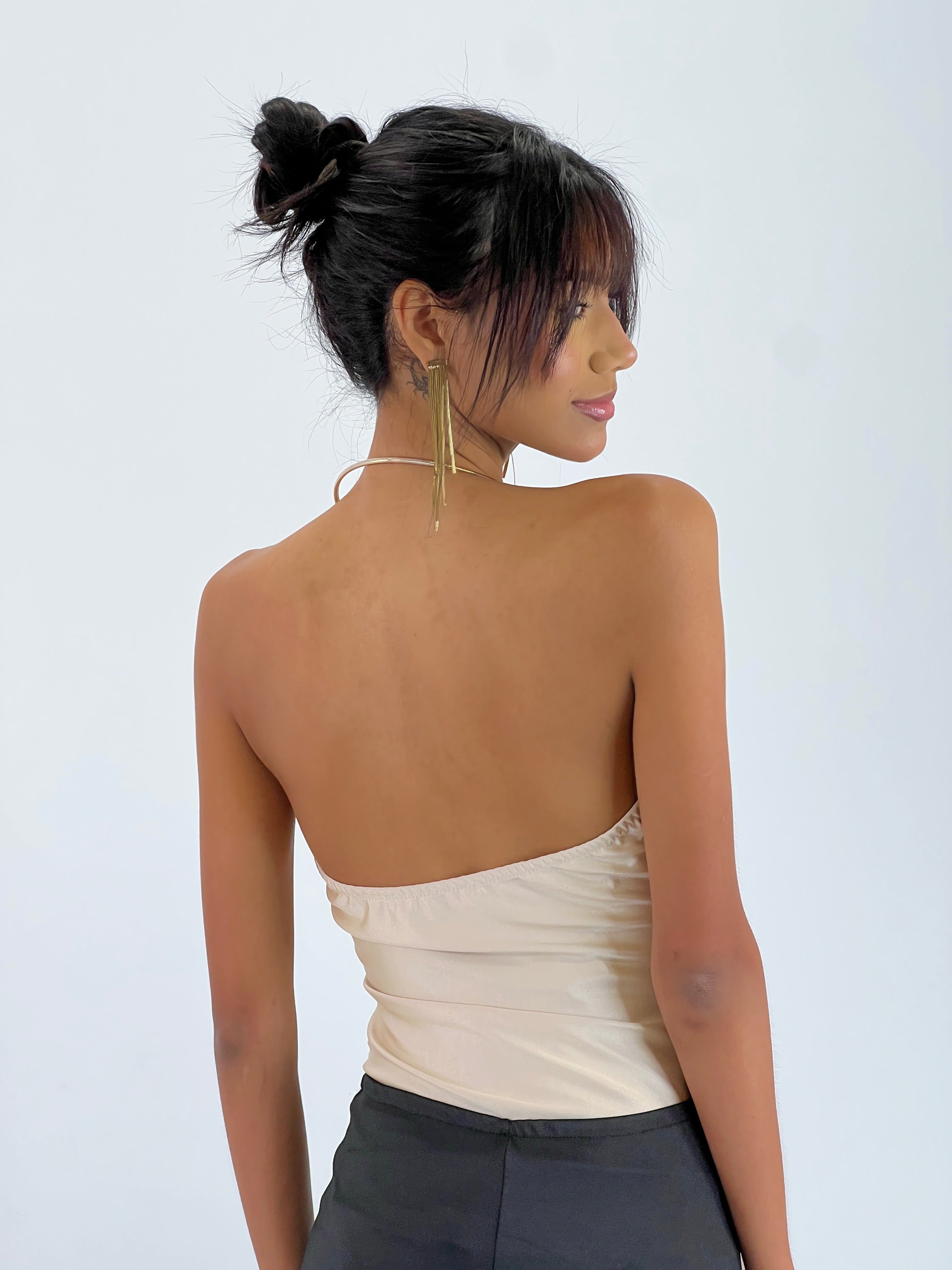 Body drapeado choker