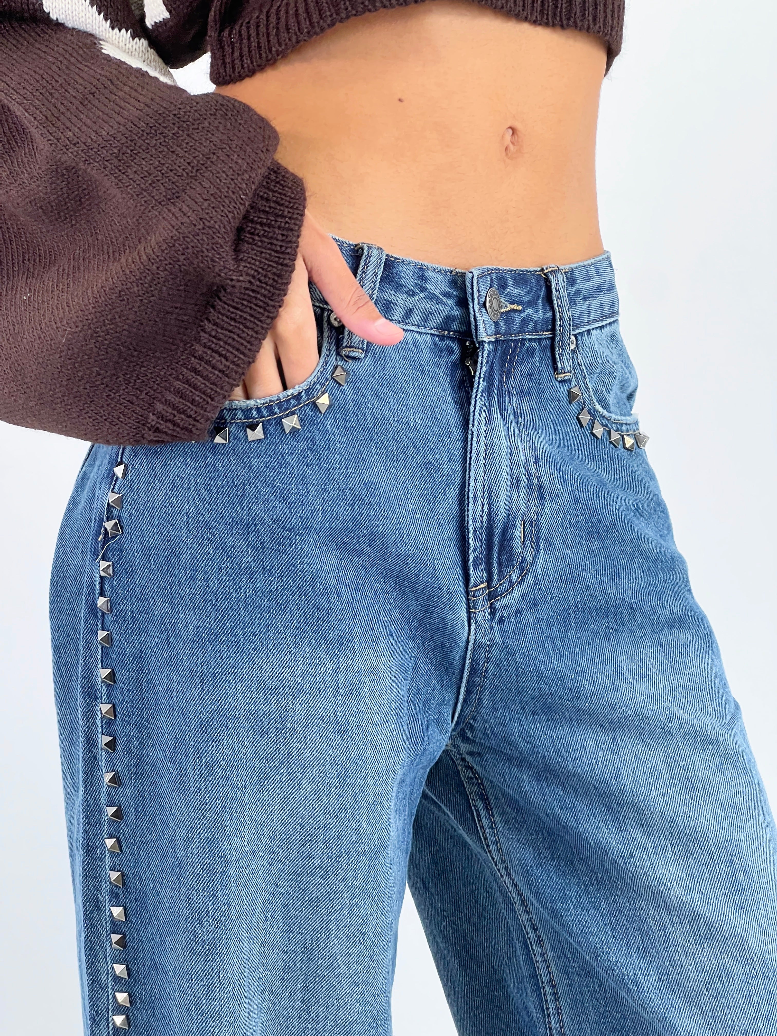 Jeans wide leg tiro alto tachuelas - Zebra&Maduixa®