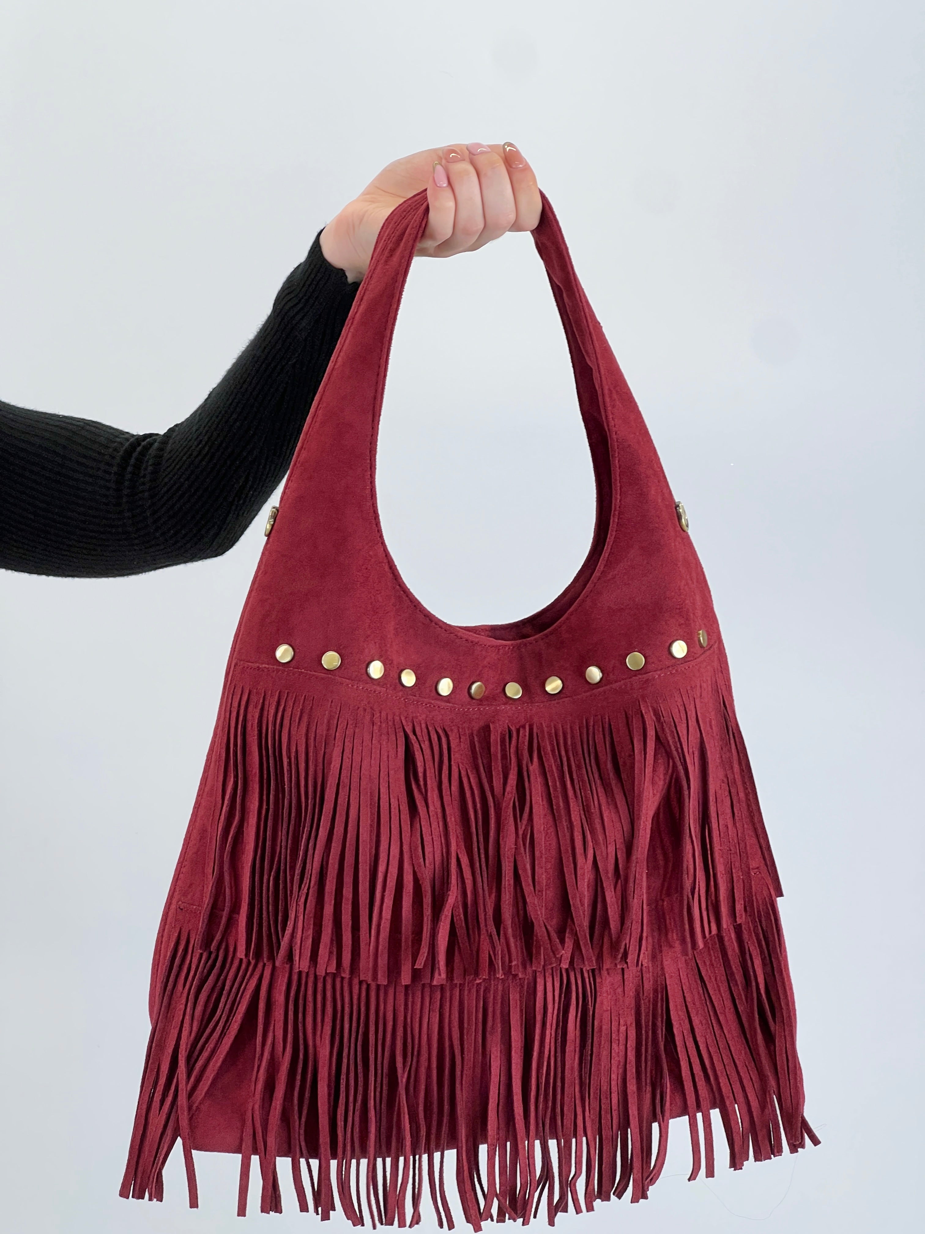 Bolso flecos tachuela