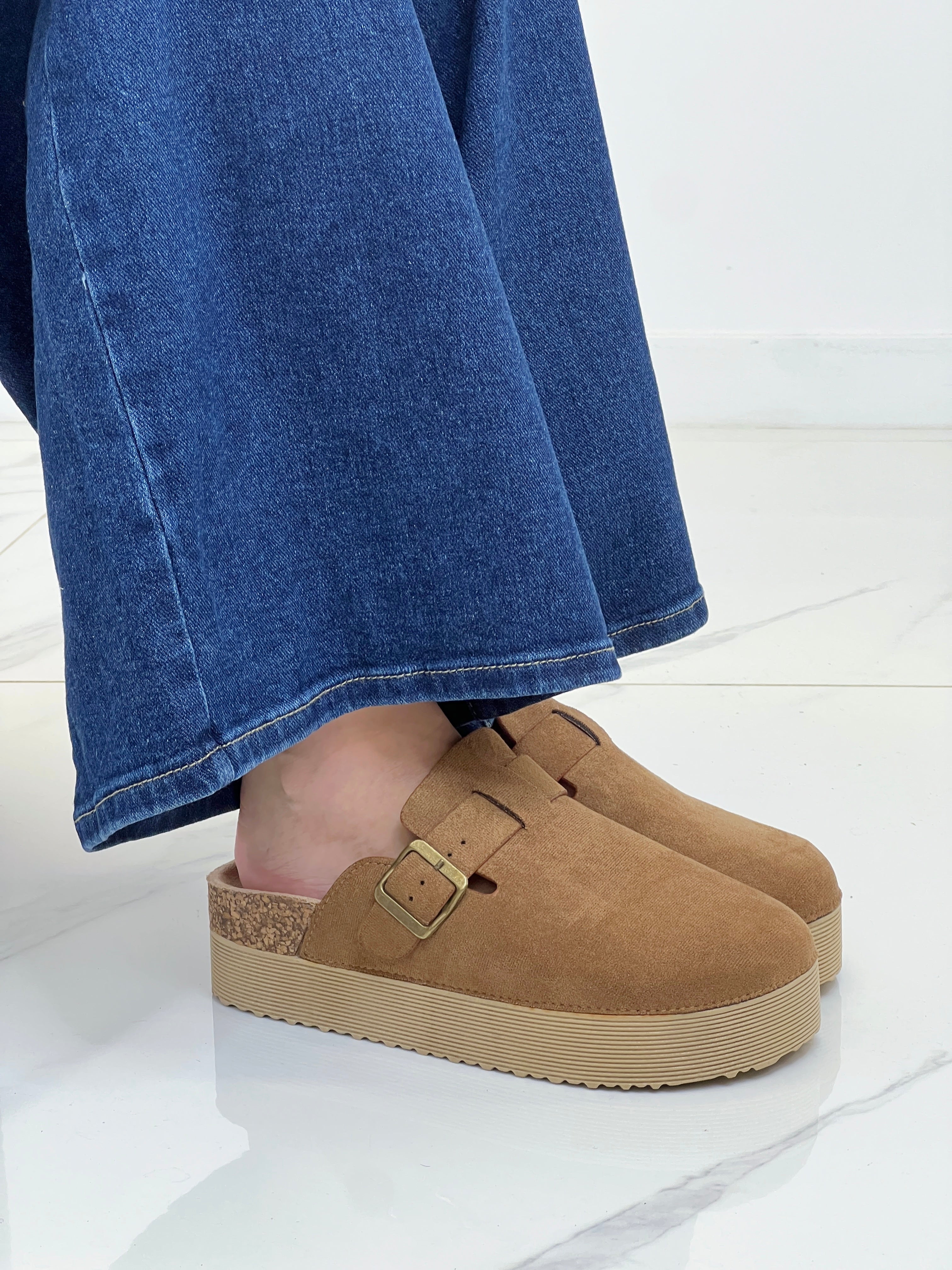 Zueco plataforma serraje