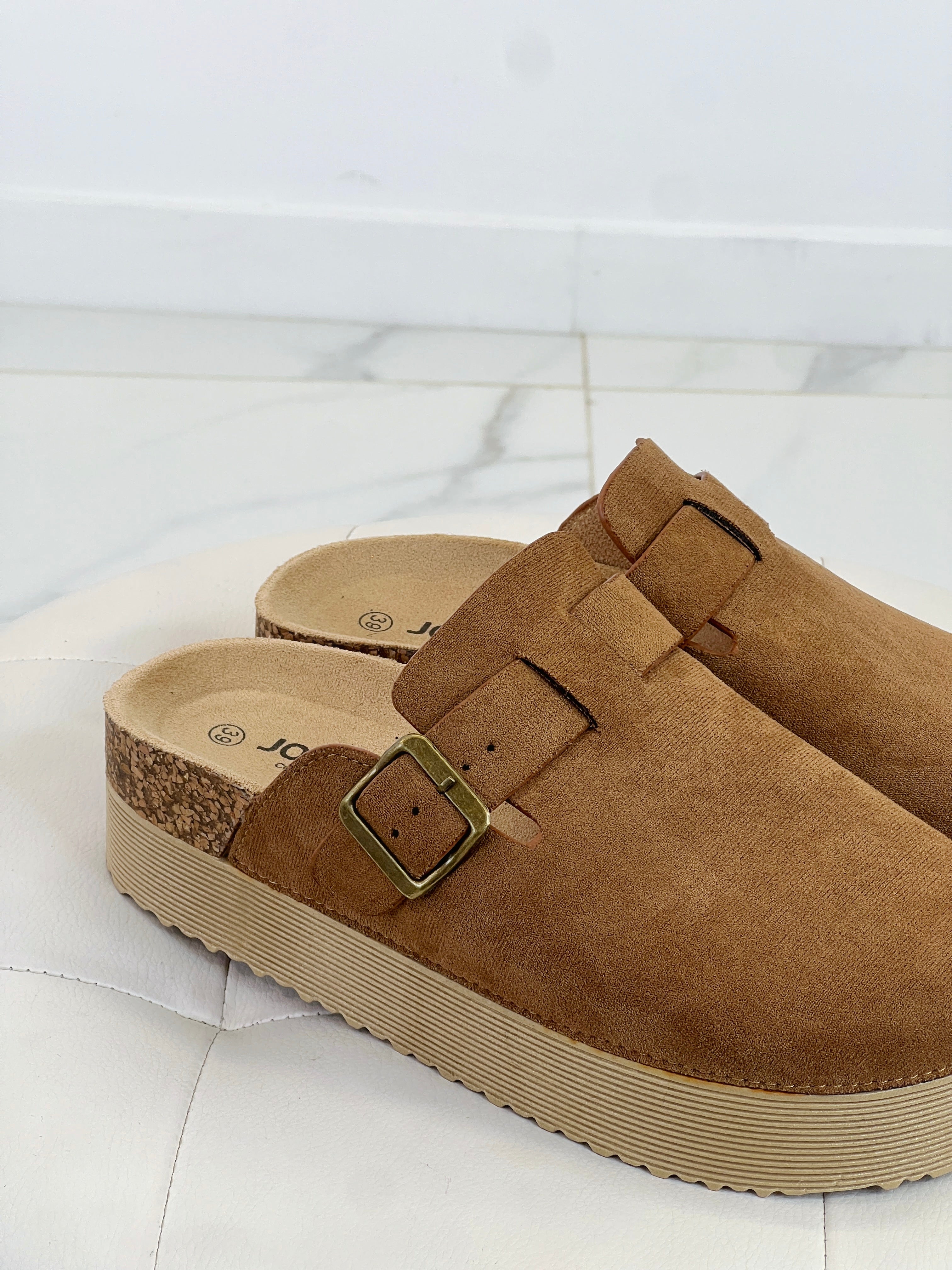 Zueco plataforma serraje