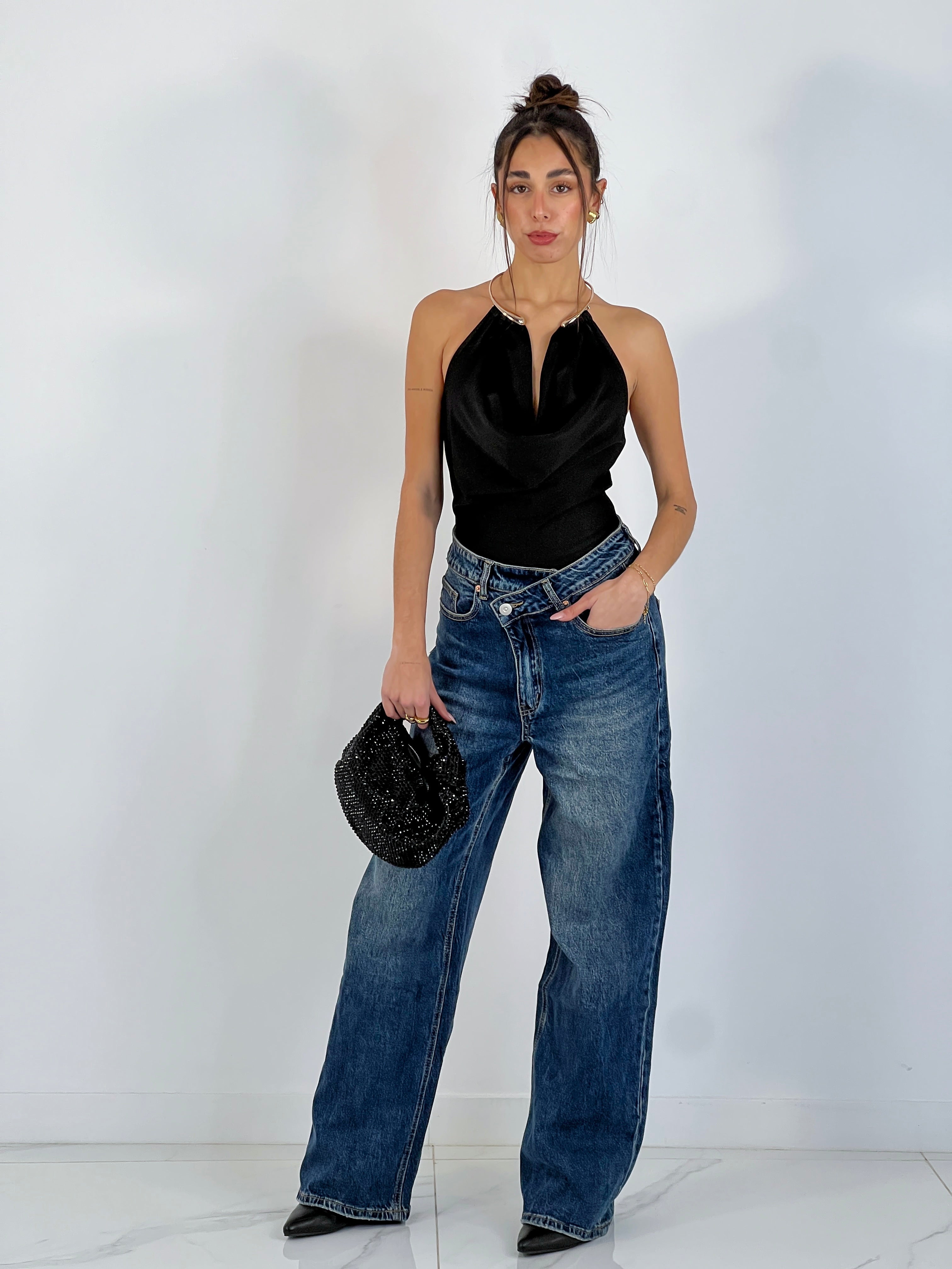 Body drapeado choker