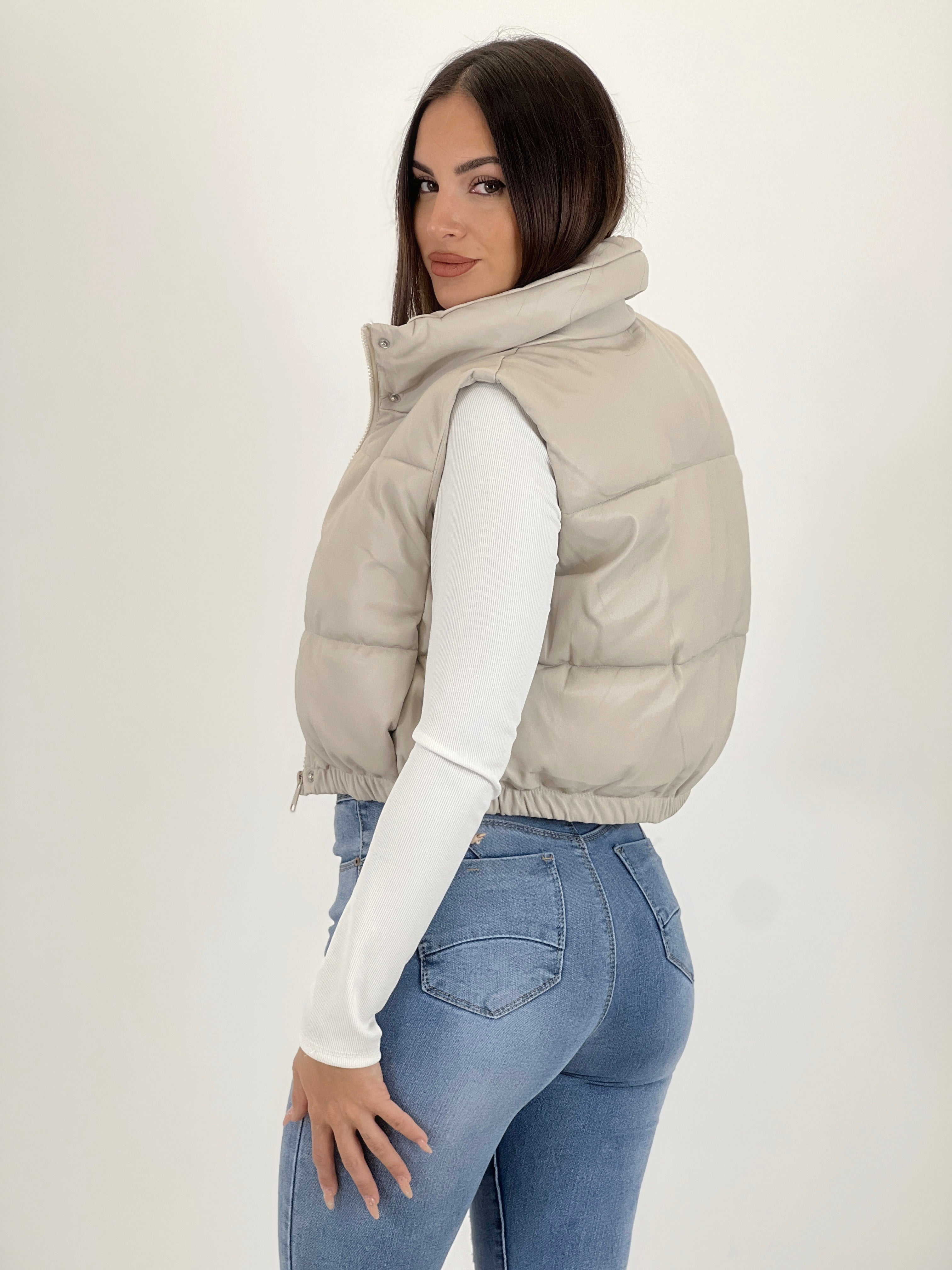 Chaleco acolchado efecto piel