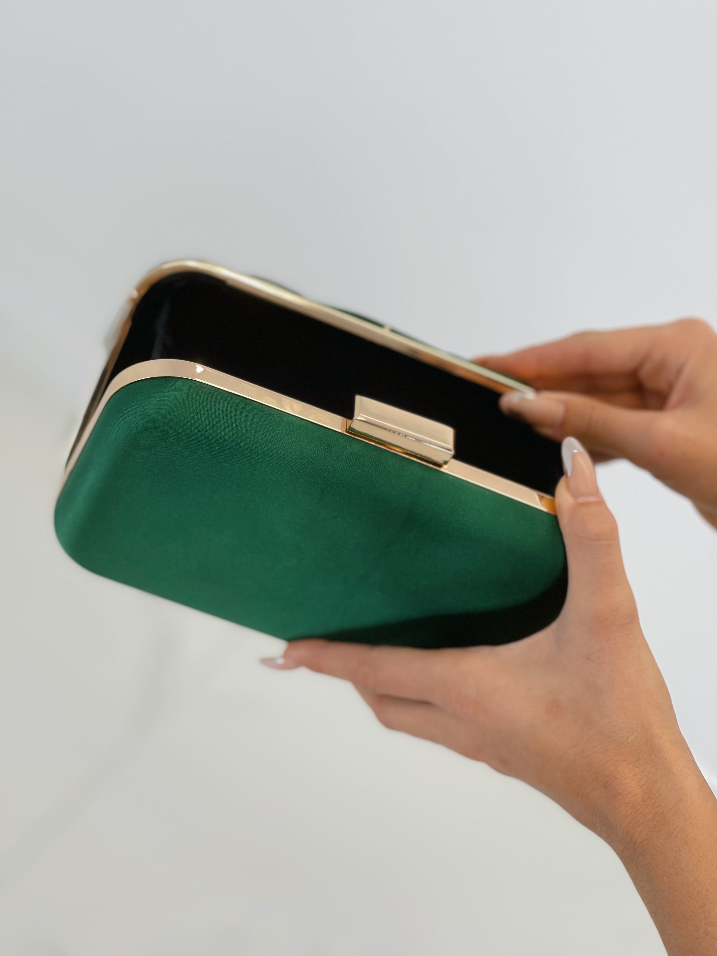 Bolso de mano Nudo Raso