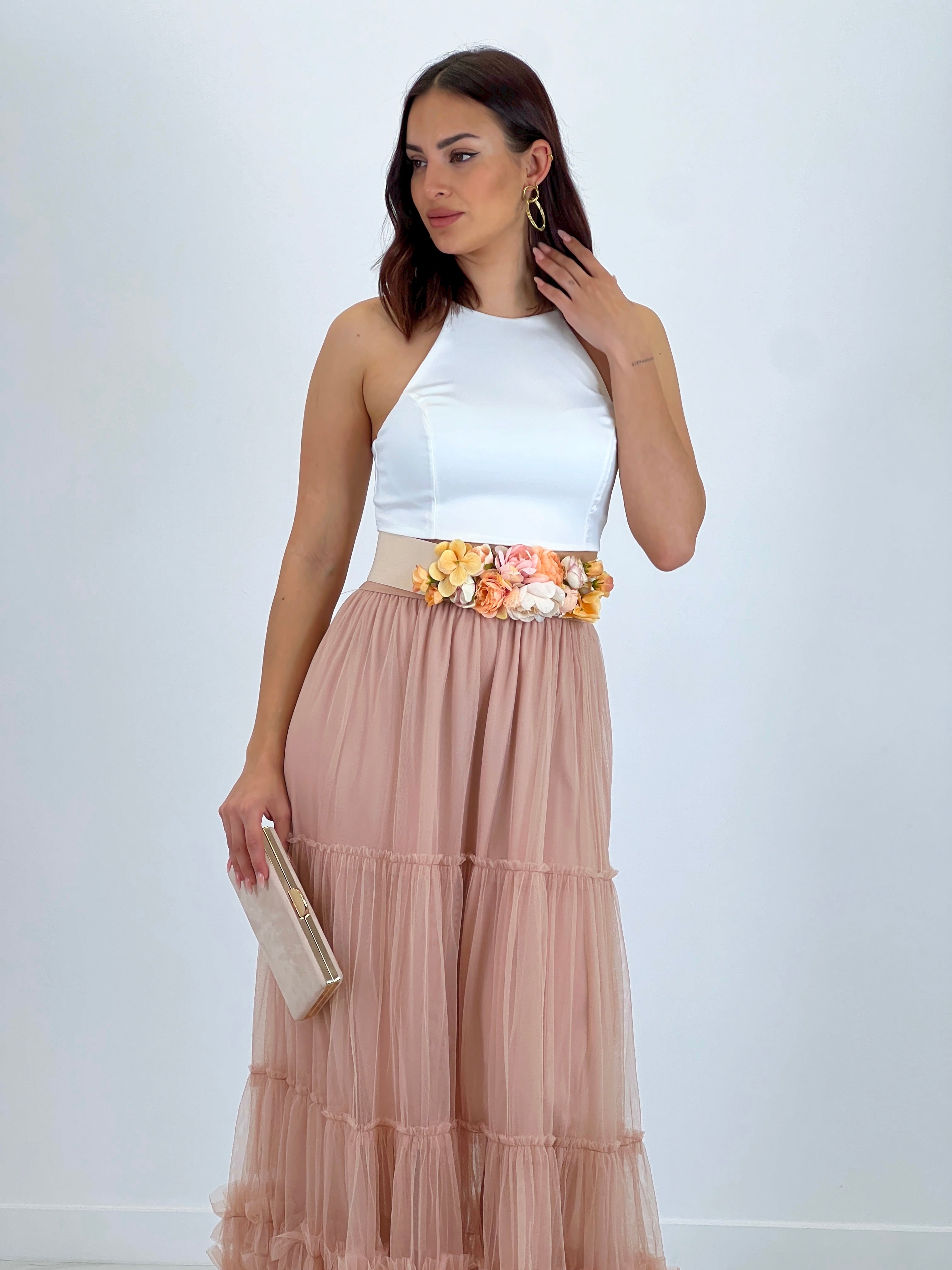 Faldilla de tul llarga acabat arrissat