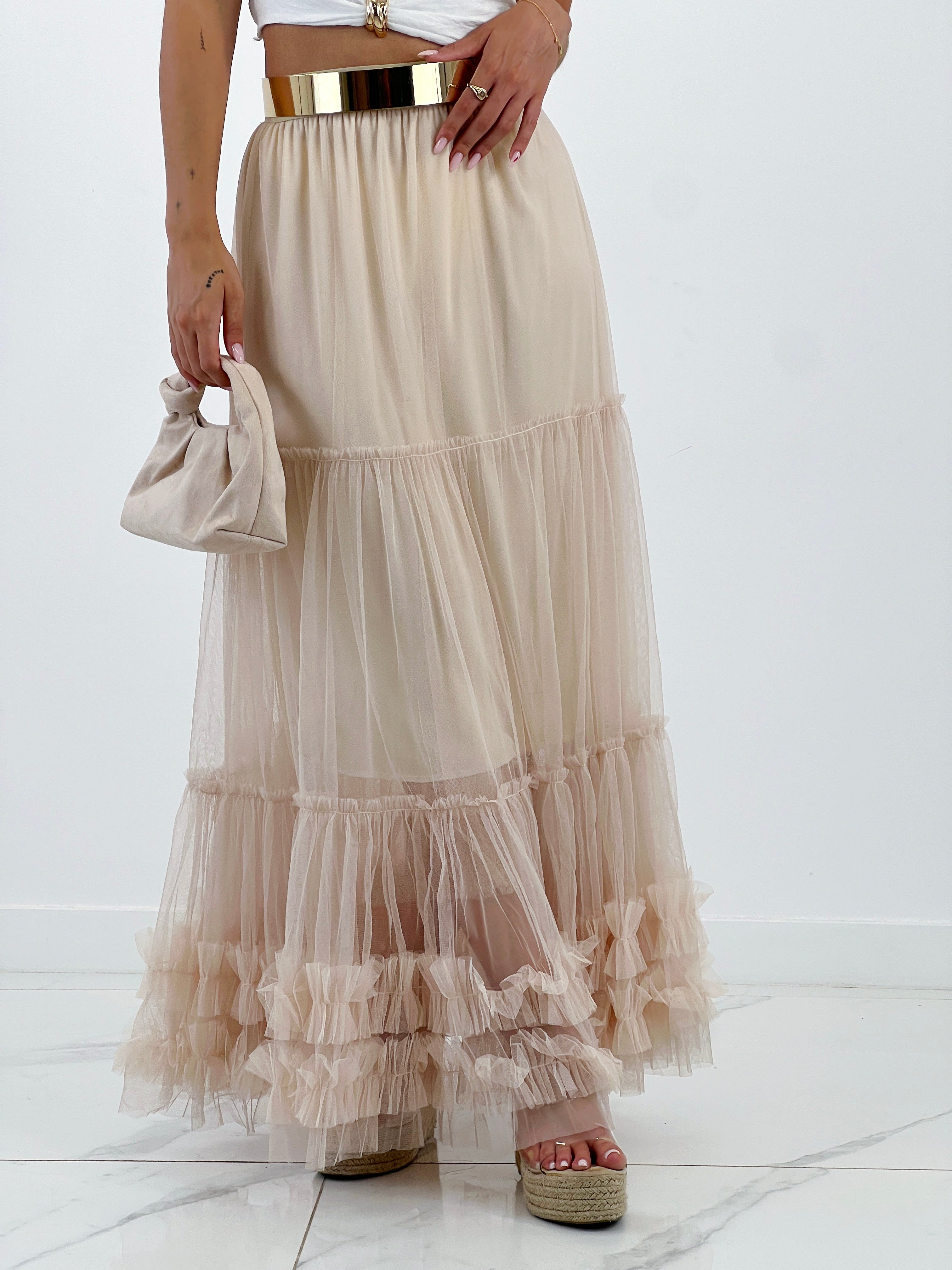 Faldilla de tul llarga acabat arrissat