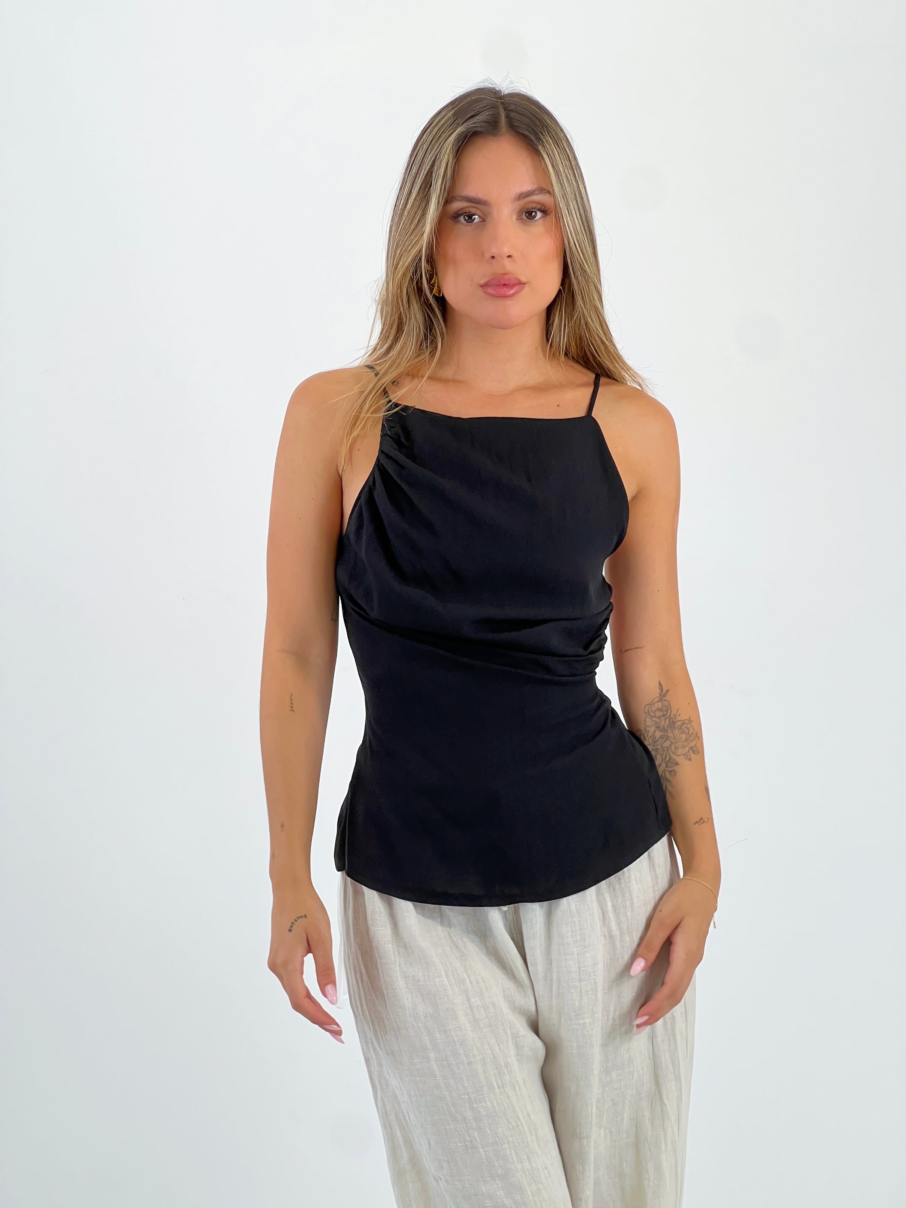 Top drapeado espalda descubierta