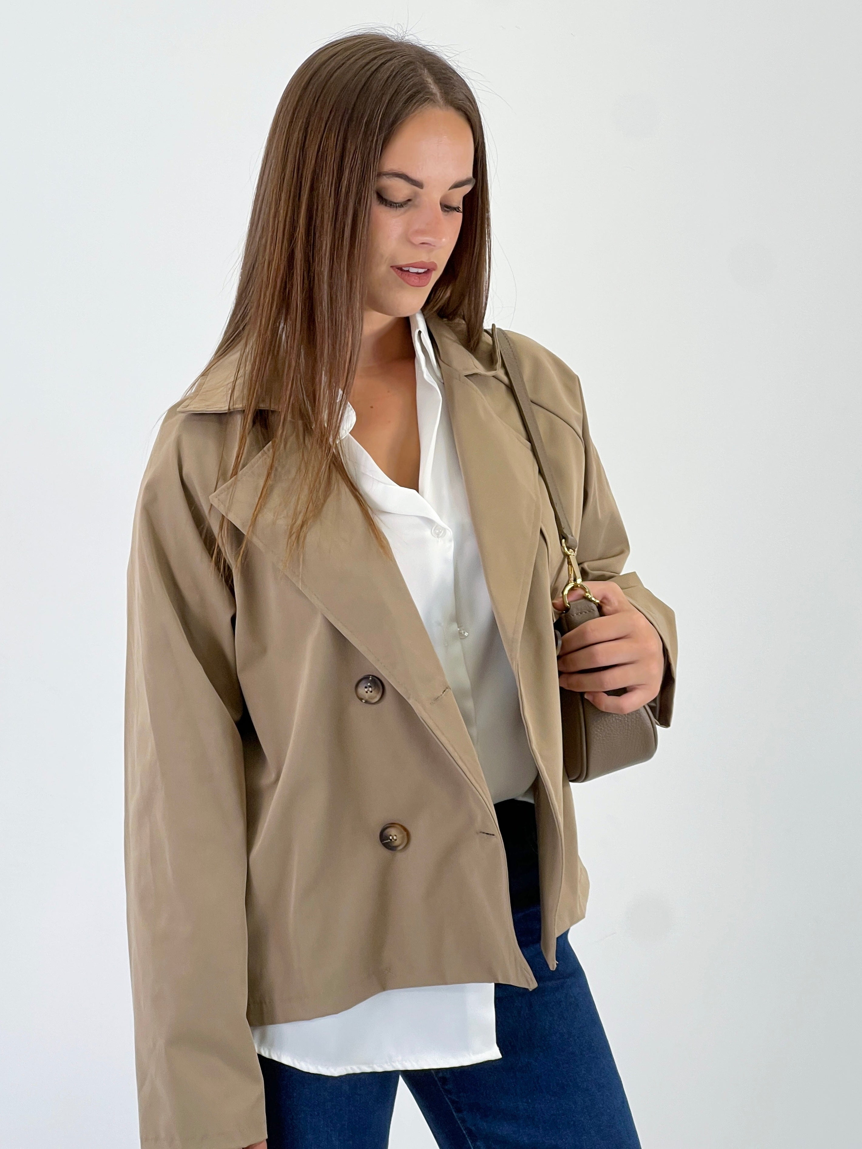 Short trench gabardine coat