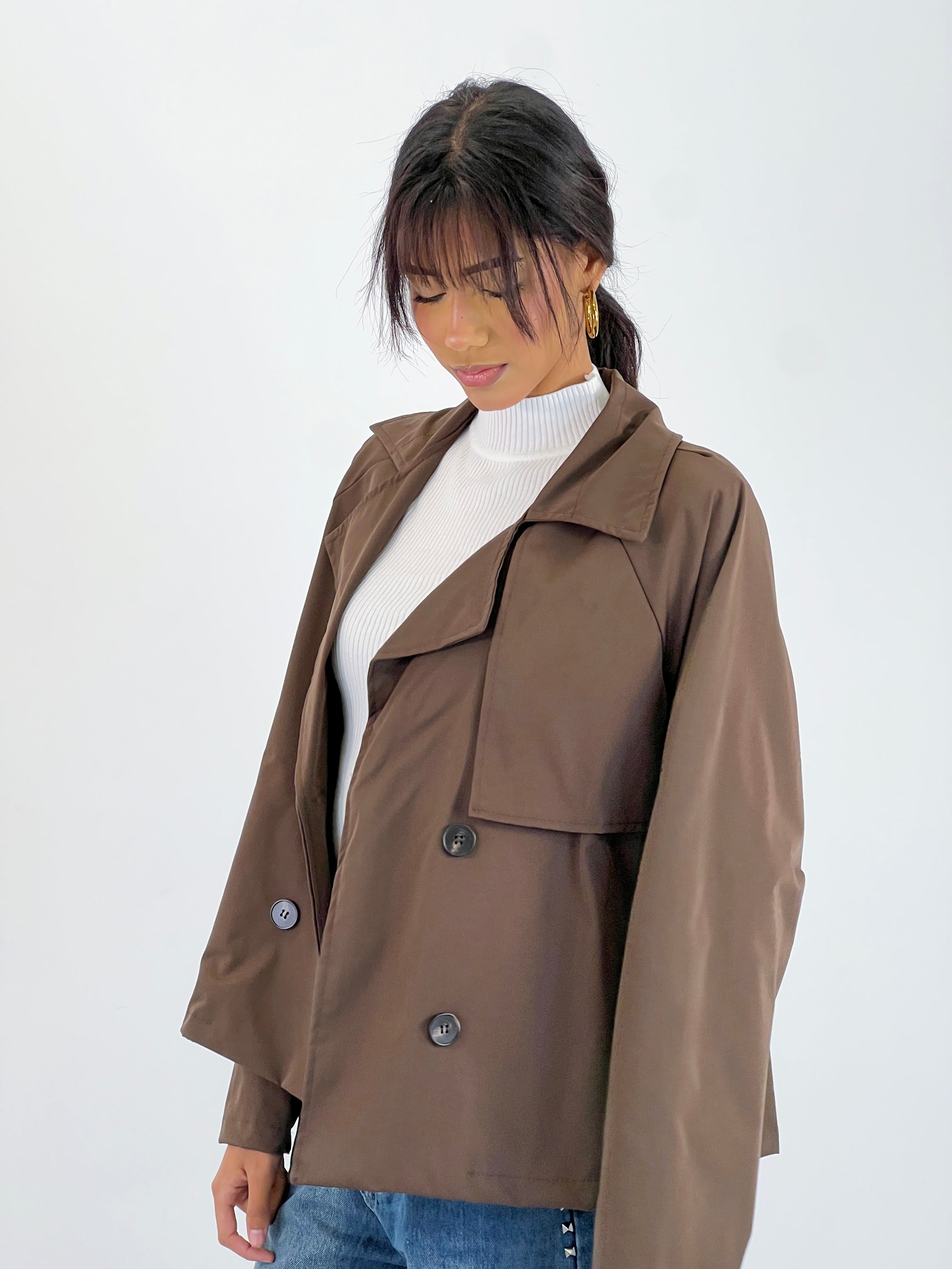 Short trench gabardine coat